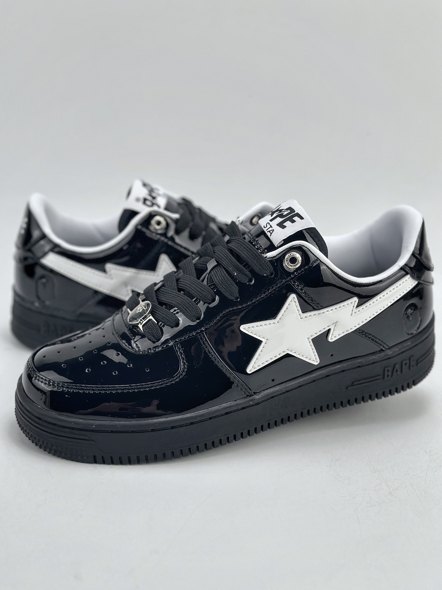 200 Nike Air Force 1 Low 07 x BAPE 黑白漆皮 1K30191302