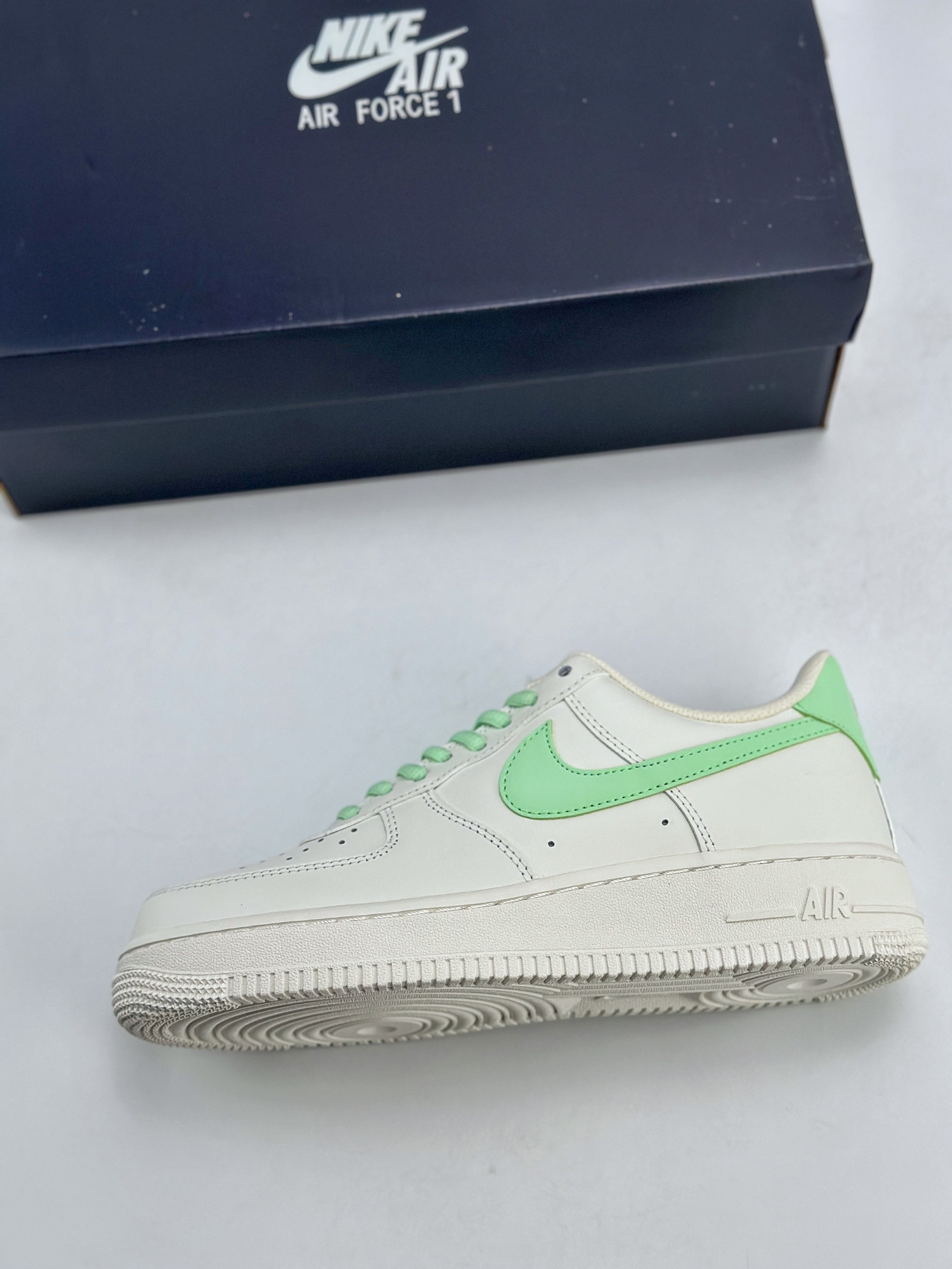 200 Nike Air Force 1 Low 07 白浅绿 CQ5059-223
