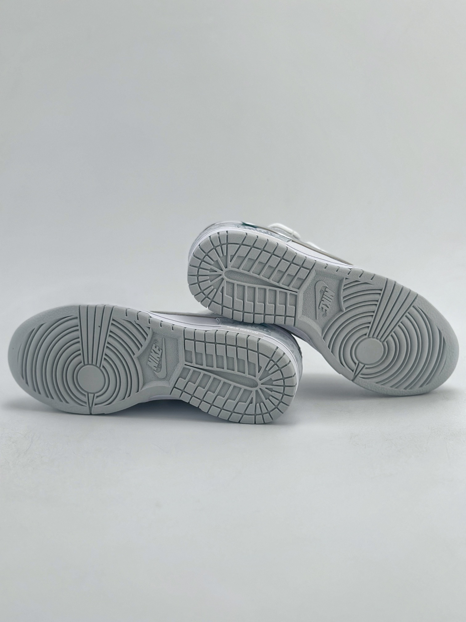 240 Nike SB Dunk Low 白银 解构 浅灰蓝 HF0730-160