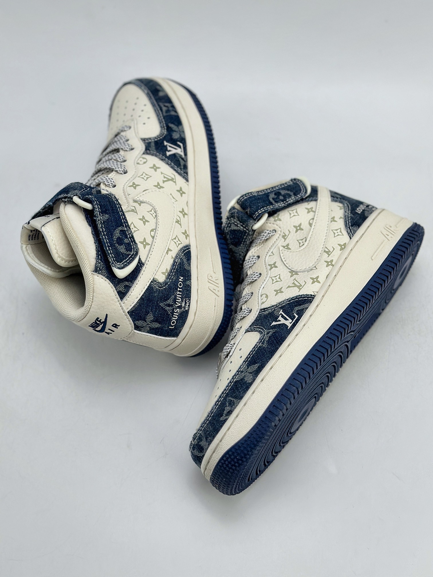 240 Nike Air Force 1 Mid 07 x Louis Vuitton 白牛仔蓝 DQ7688-200