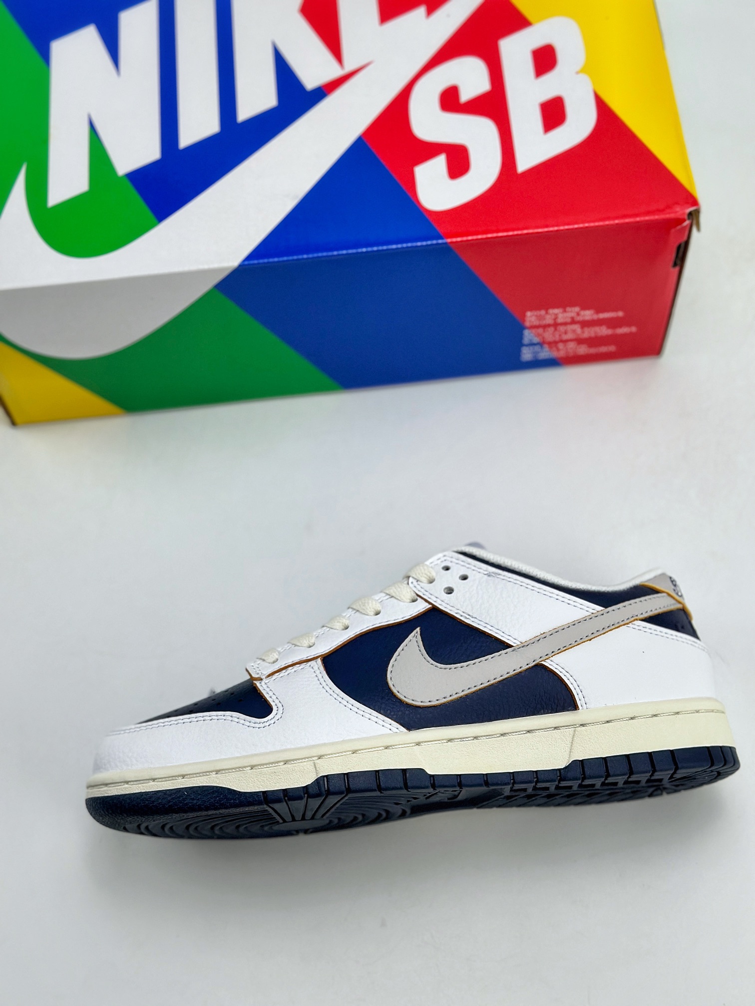 190 NIKE SB Dunk Low x HUF ”NYC” 纽约 刮刮乐 白蓝 FD8775-100