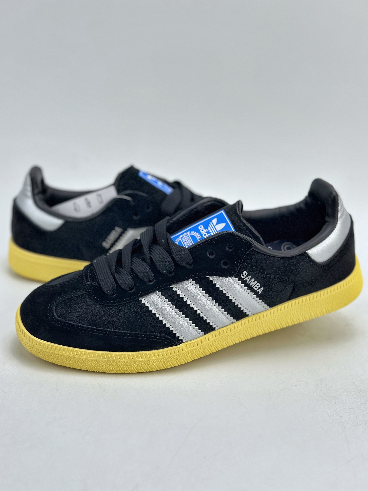 150 adidas originals Samba OG 桑巴舞系列复古经典轻便板鞋 IE8128