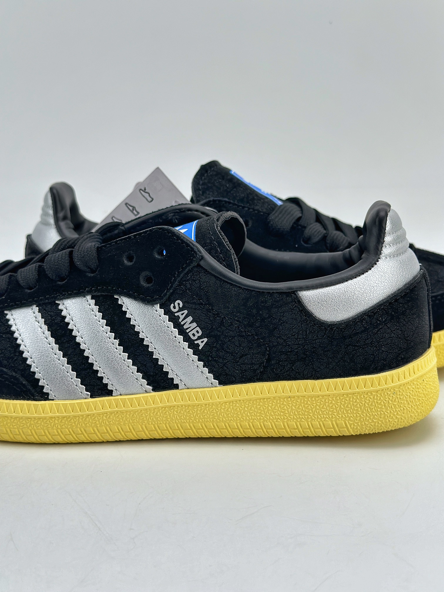 150 adidas originals Samba OG 桑巴舞系列复古经典轻便板鞋 IE8128