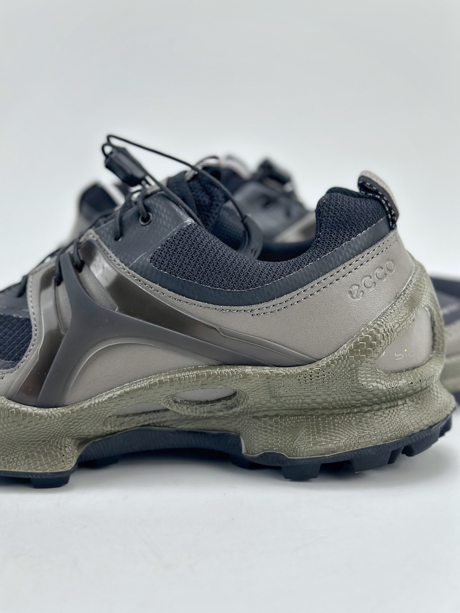 280 ECCO/爱步 运动跑鞋/休闲鞋 品质 钢印Logo 独家官网订制
