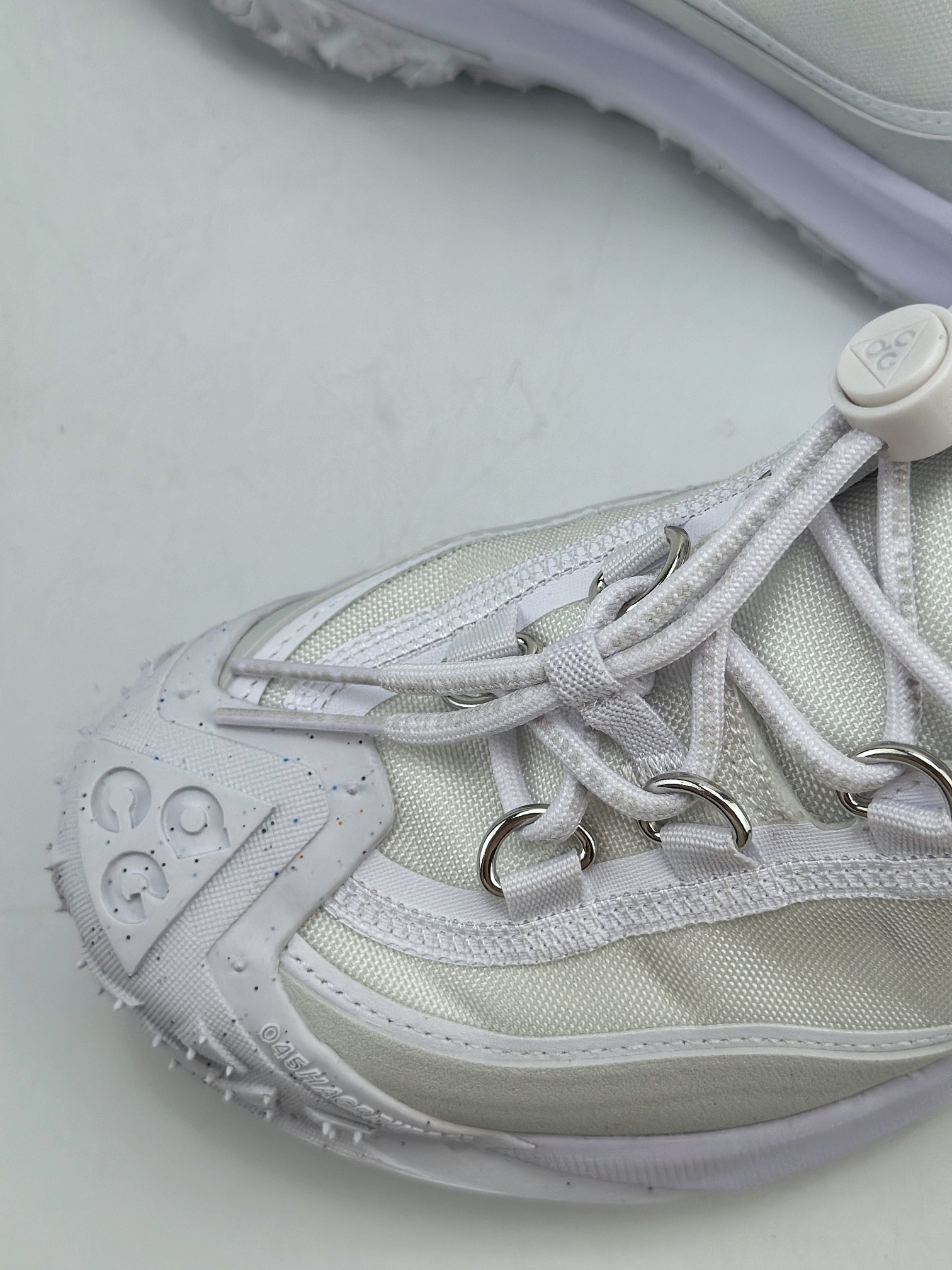 220 NK ACG MOUNTAIN FLY 2 LOW 外户登山列系越跑低帮休闲动运徒步鞋 FZ3311-100