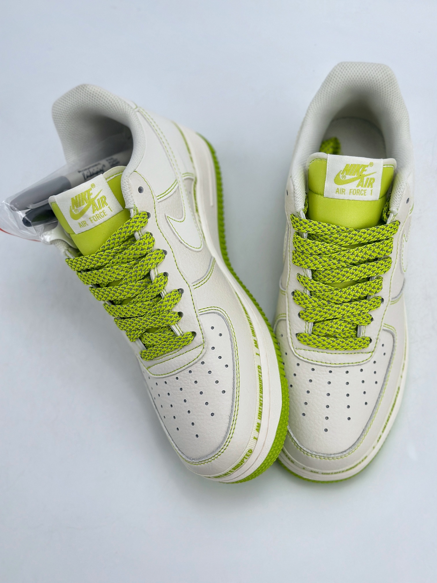200 Nike Air Force 1 Low 07 白苹果绿满天星 LJ2322-568