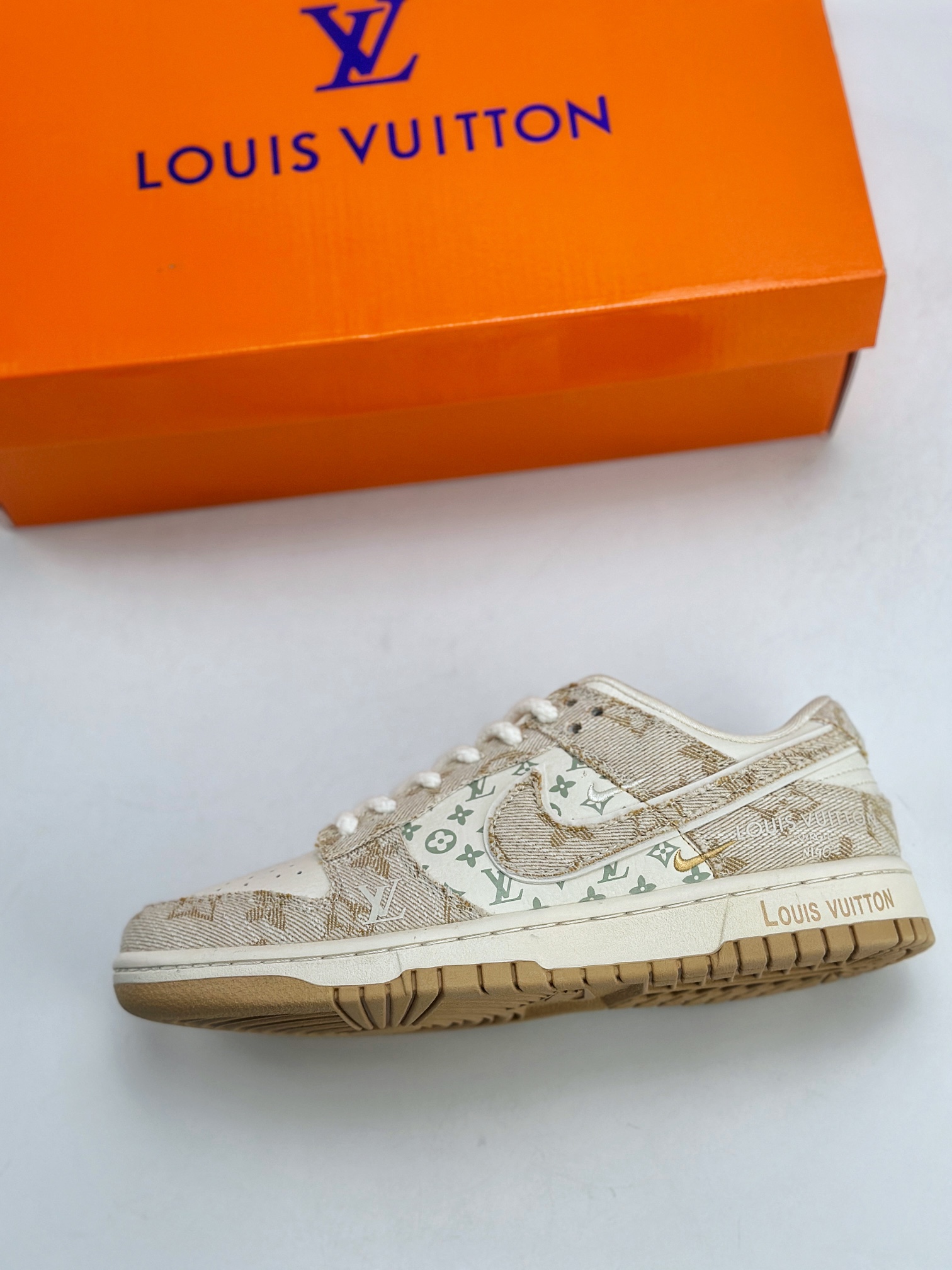 280 Nike SB Dunk Low x Louis Vuitton 白米棕牛仔布 SJ2068-258