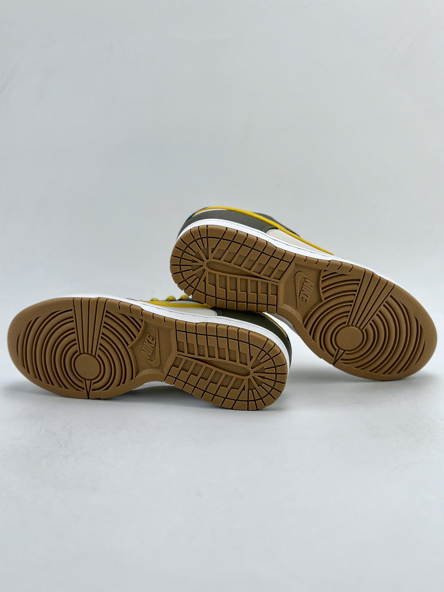 190 NIKE SB Dunk Low PRM 白黄 FV3629-371