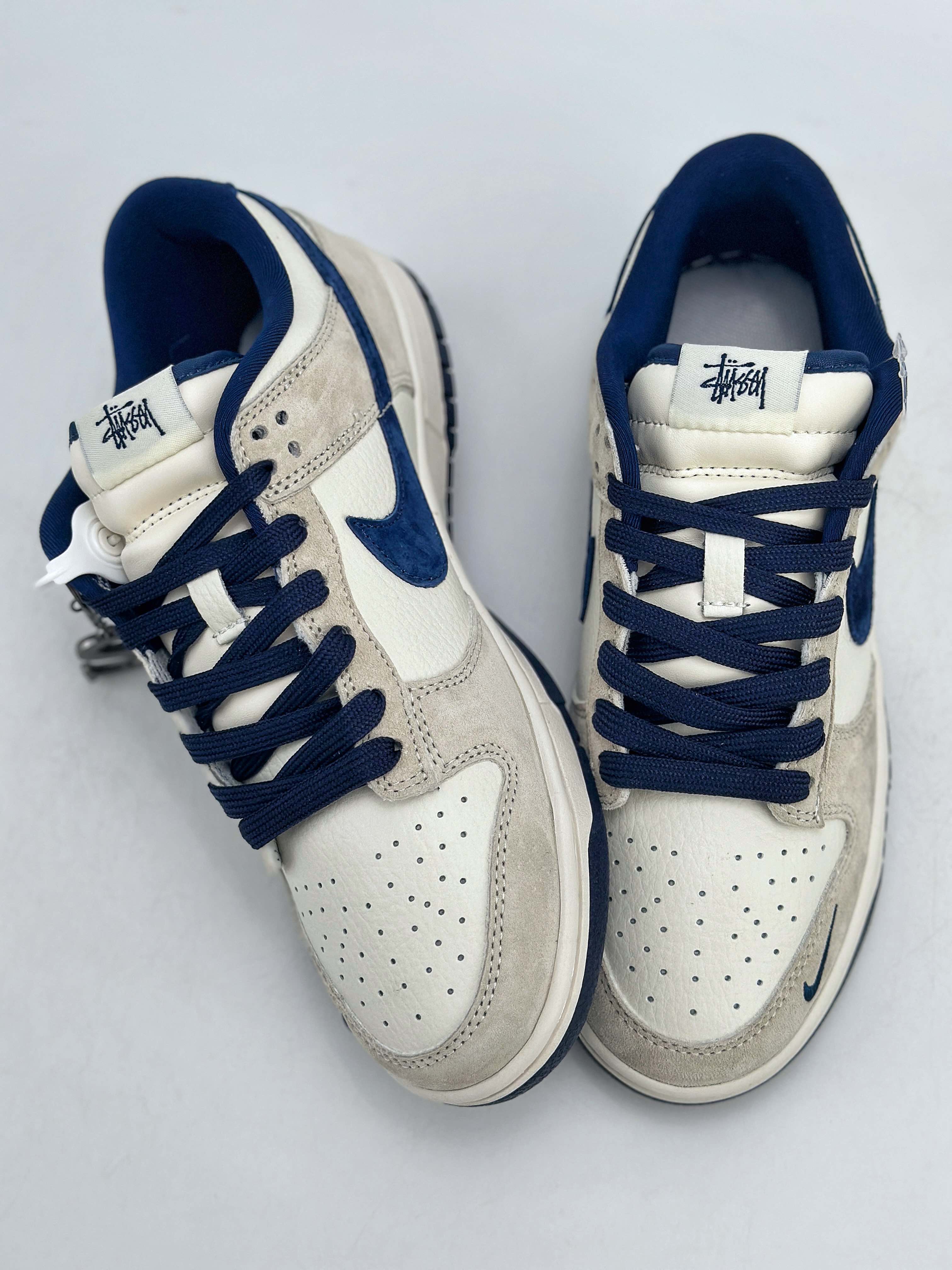 NIKE SB Dunk Low x Stussy 斯图西米白蓝  DQ1098-339