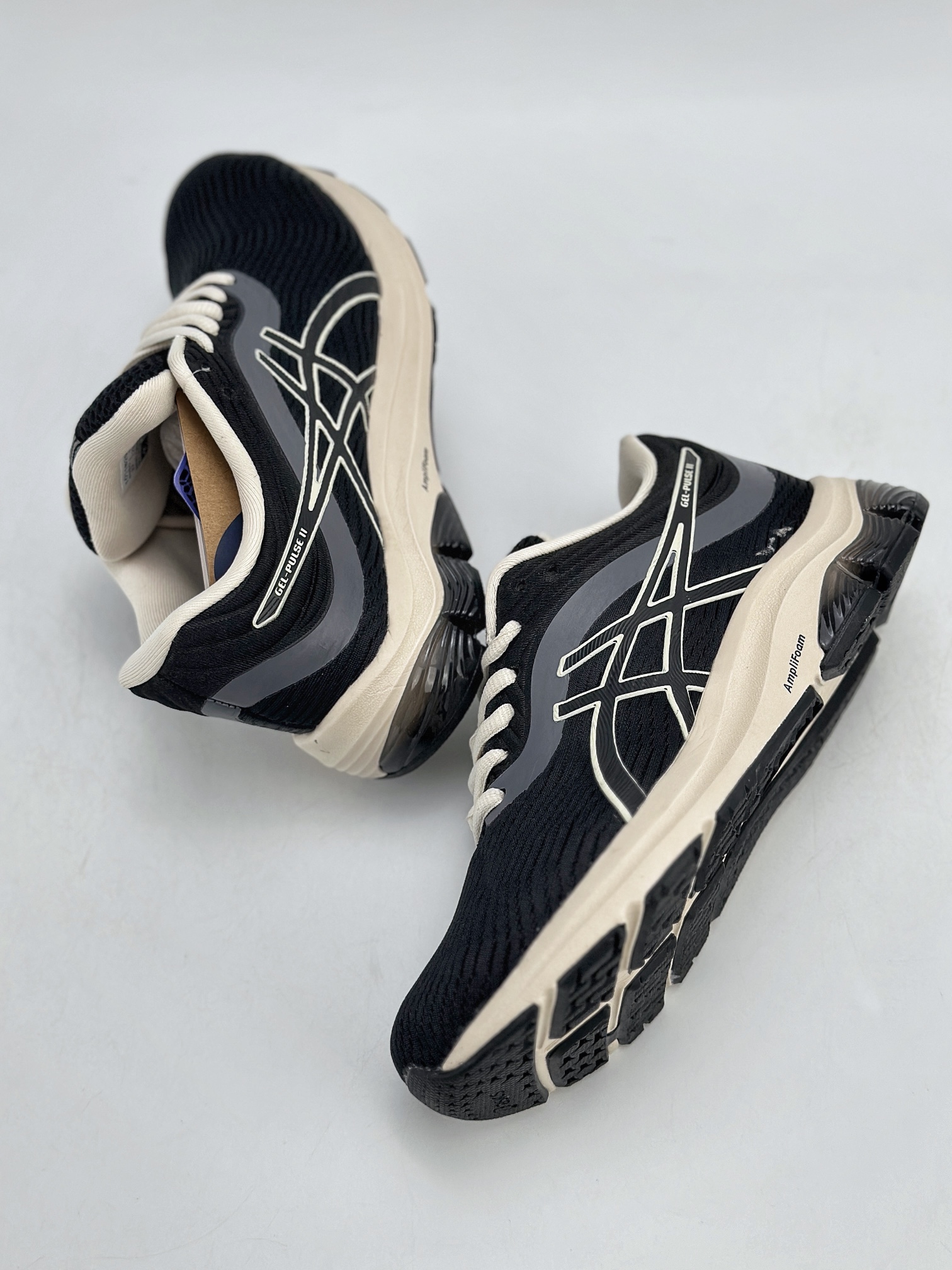 Asics GEL-PULSE 11 亚瑟士运动透气专业跑鞋  1011B293-003