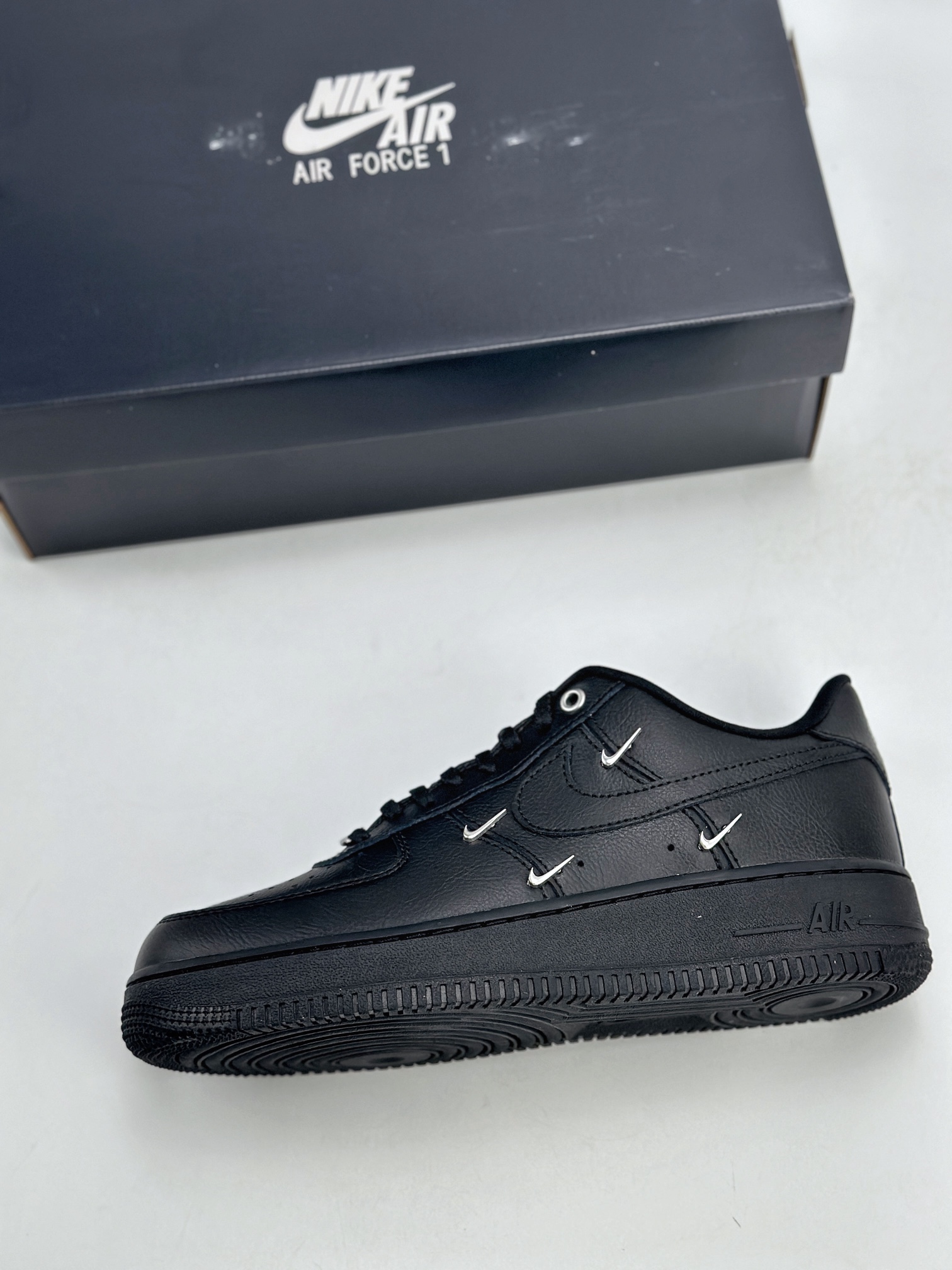 Nike Air Force 1 Low 07 WMNS 黑武士四钩  HQ1180-001