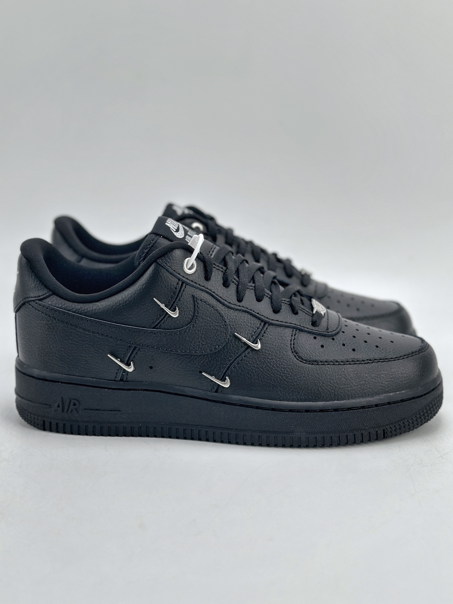 Nike Air Force 1 Low 07 WMNS 黑武士四钩  HQ1180-001