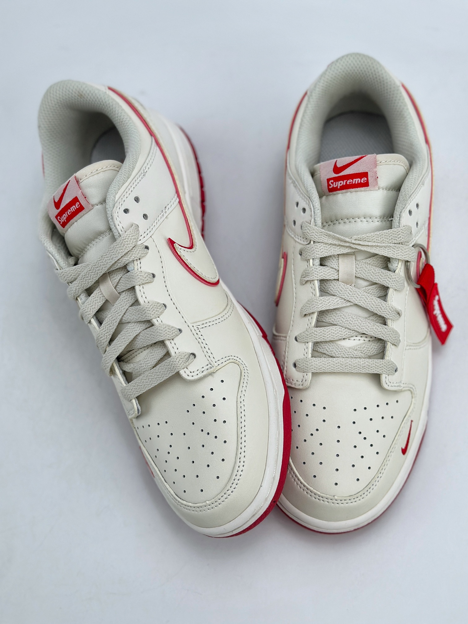 Nike SB Dunk Low x Supreme 白红三钩  DJ2024-004