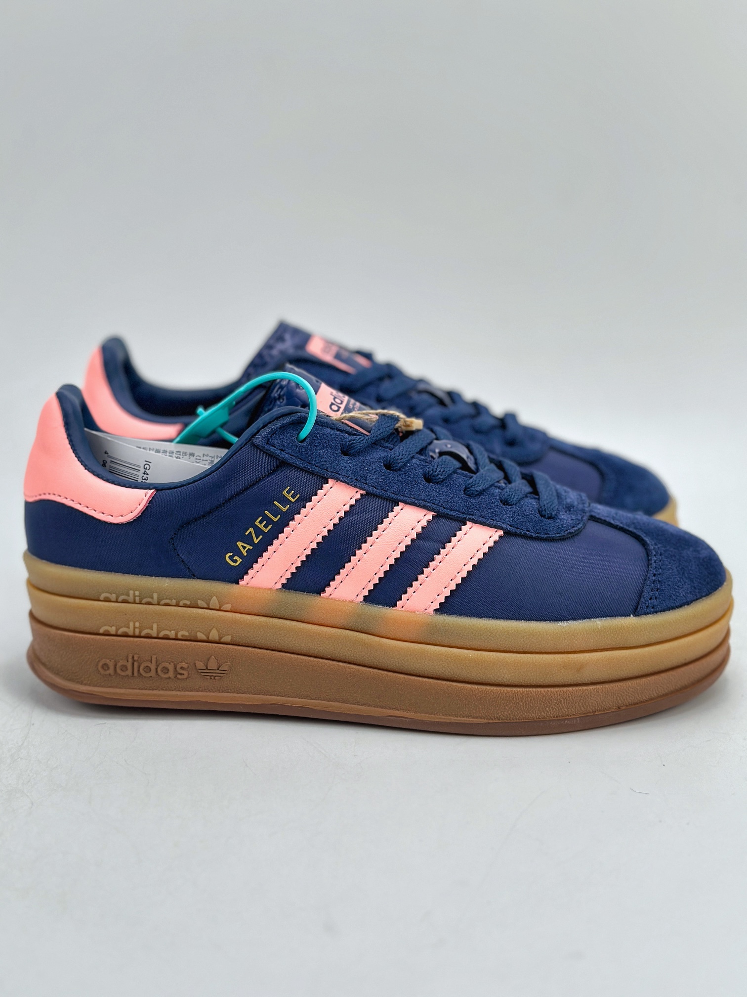 AD Originals Gazelle Bold W 三层底低帮耐磨厚底增高板鞋   IG4390