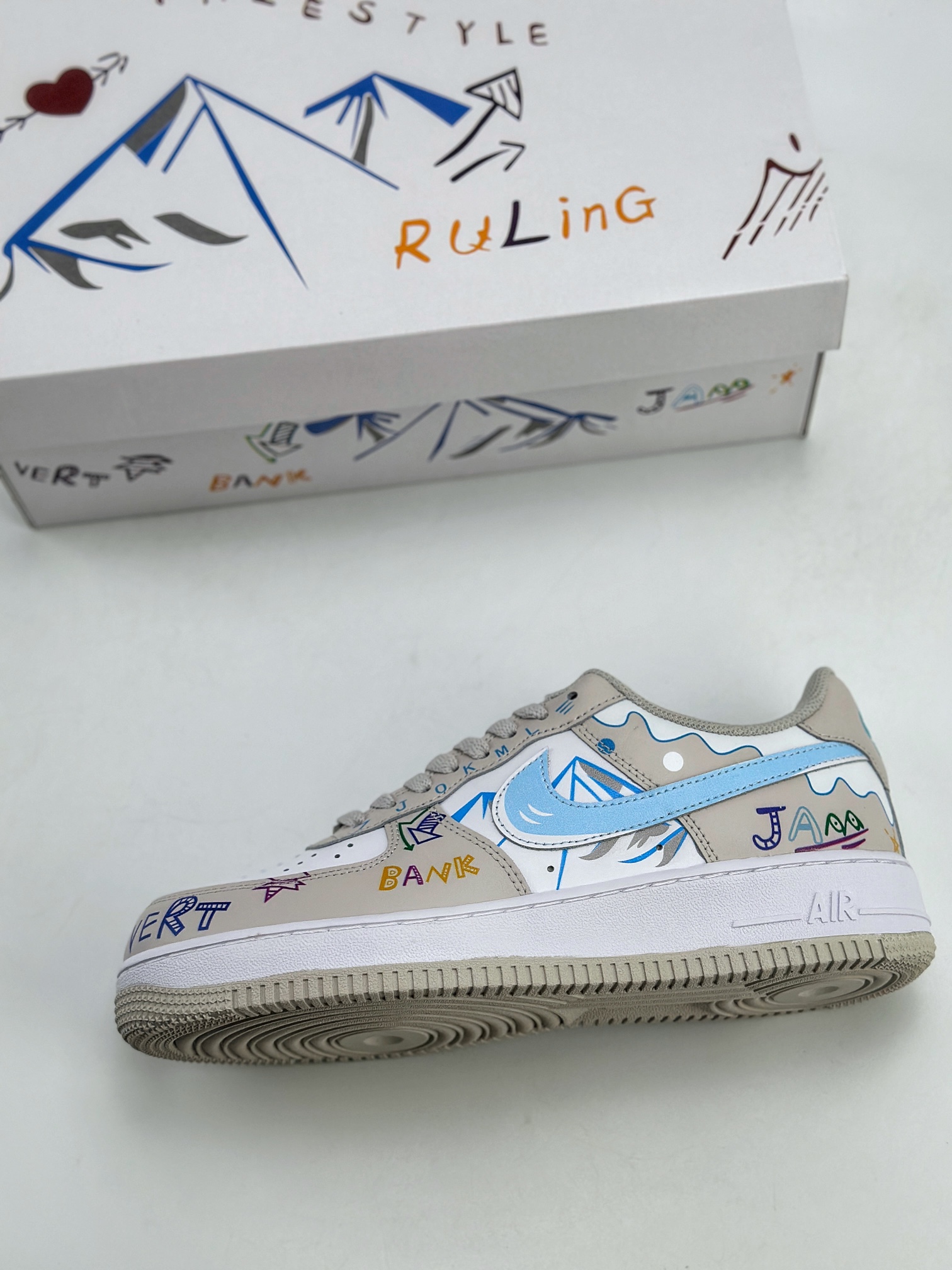 Nike Air Force 1 Low 07 手绘 喷绘 涂鸦雪山 白灰蓝  CW2288-219