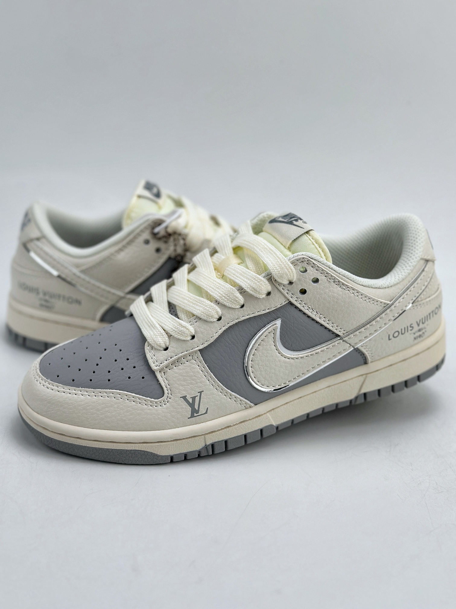 Nike SB Dunk Low x Louis Vuitton 白灰  BB8766-210