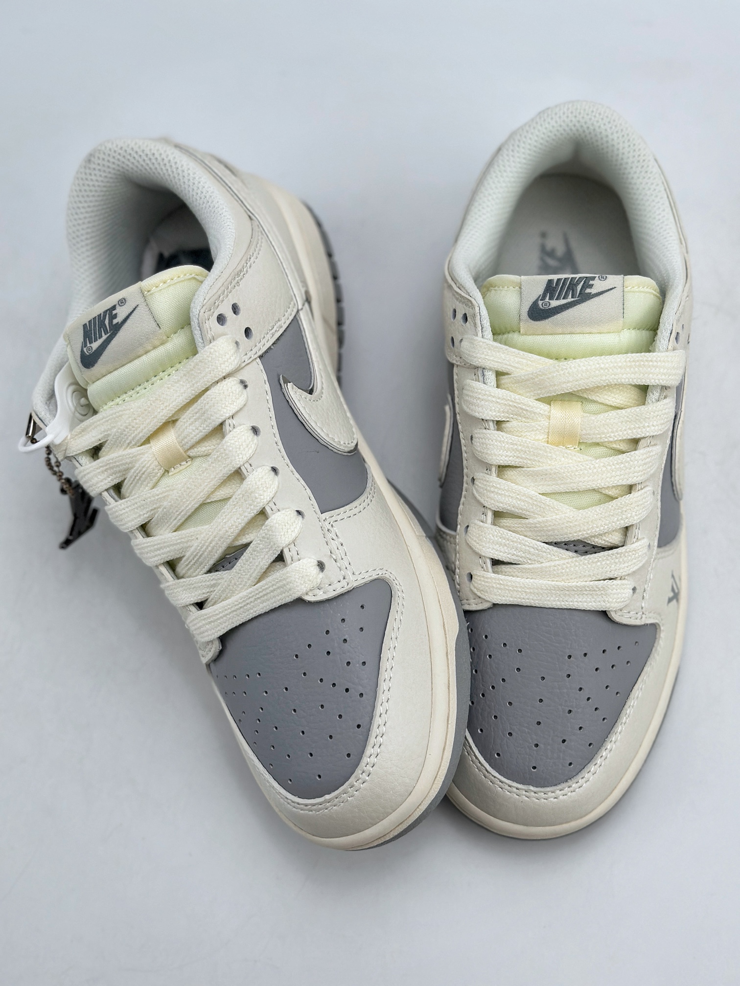 Nike SB Dunk Low x Louis Vuitton 白灰  BB8766-210