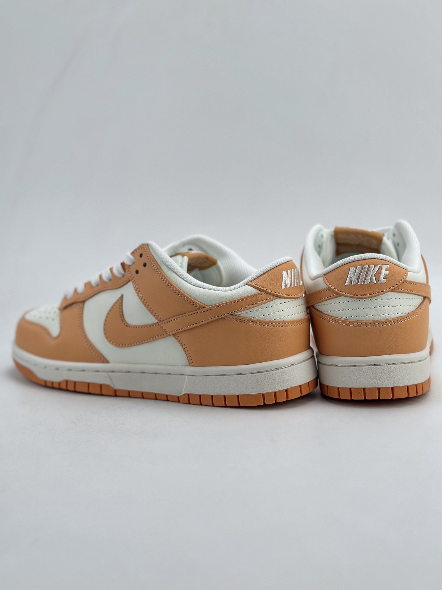 NIKE SB Dunk Low harvest moon 浅橙  DD1503-114