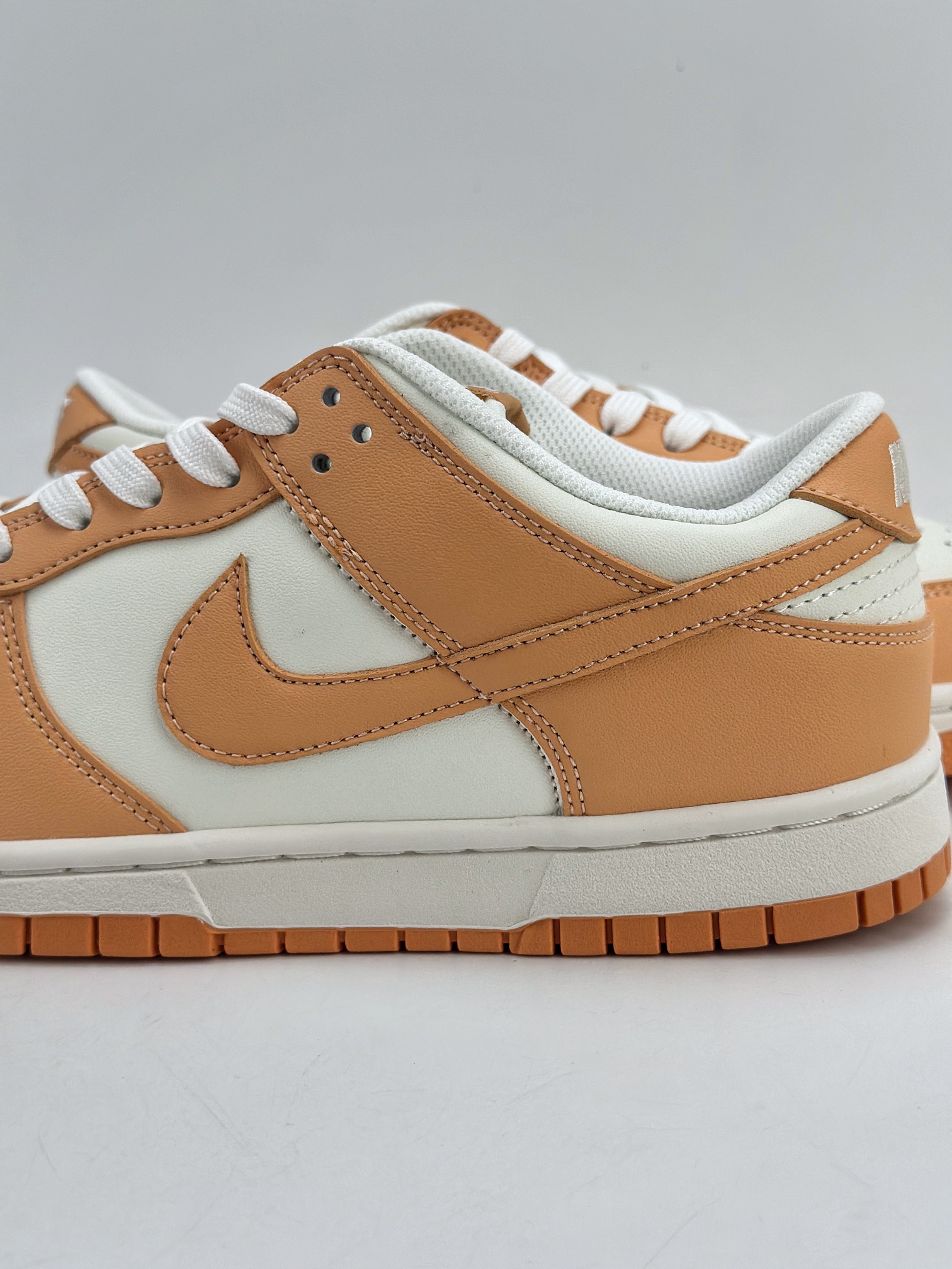 NIKE SB Dunk Low harvest moon 浅橙  DD1503-114