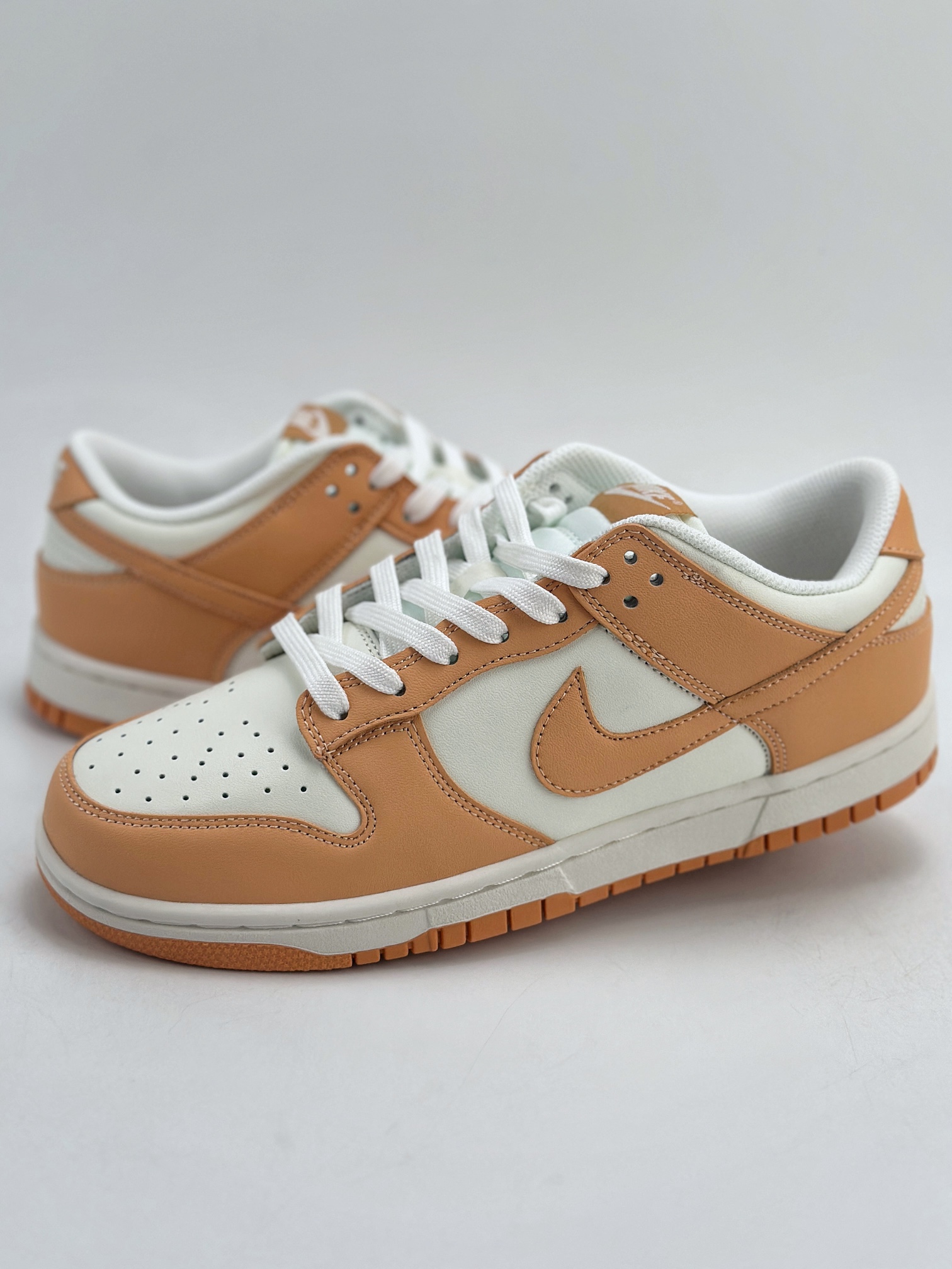 NIKE SB Dunk Low harvest moon 浅橙  DD1503-114