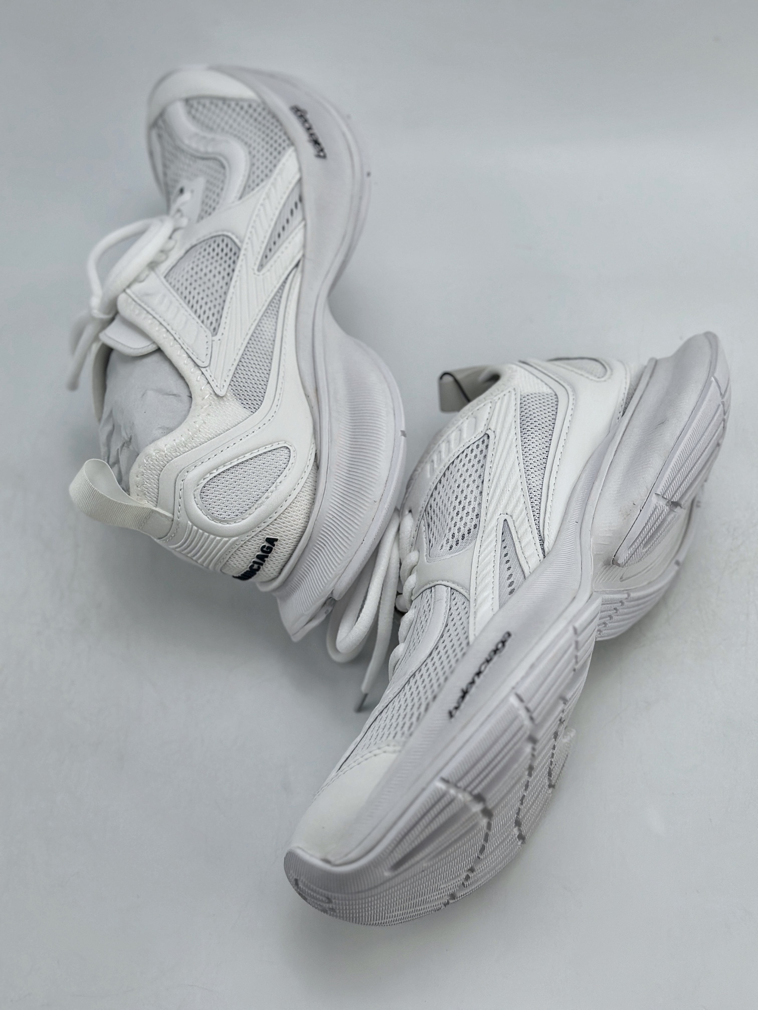 Balenciaga Circuit Sneakers 巴黎世家环道系列复古阔型底休闲慢跑鞋 793945 WFLGC 9000