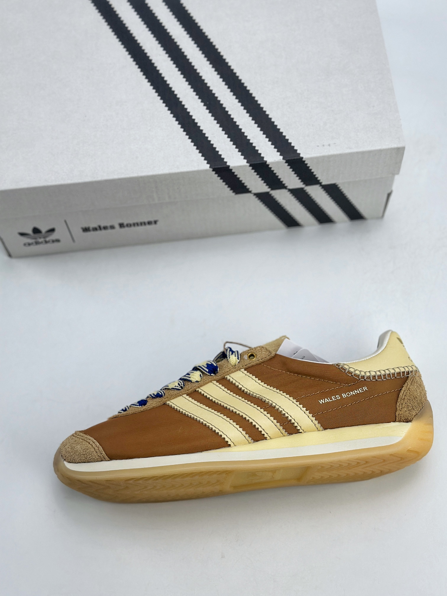 adidas originals x Wales Bonner 棕色   GW1388