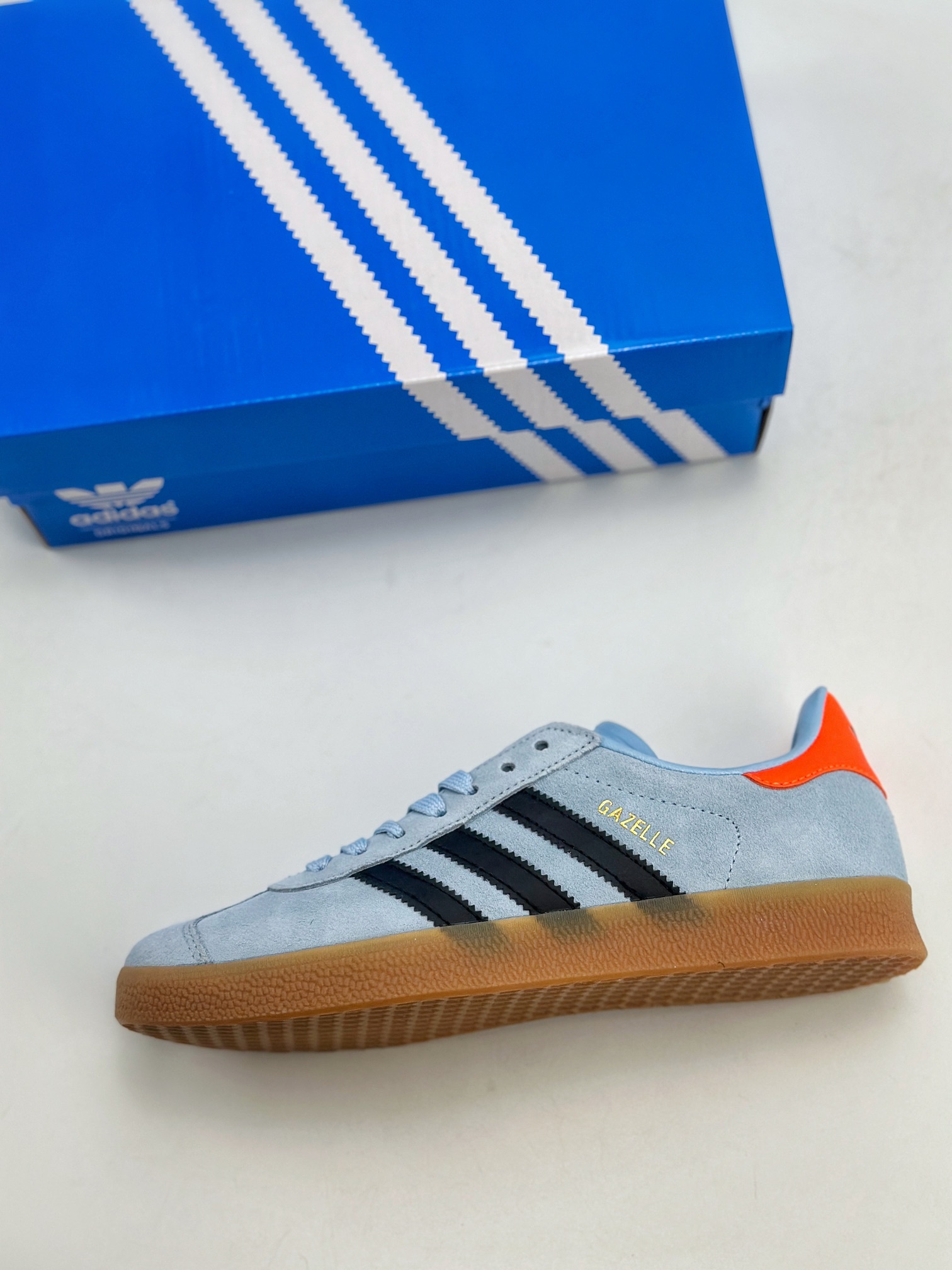 adidas Originals Gazelle 蓝 三叶草休闲防滑耐磨低帮板鞋   JI2076