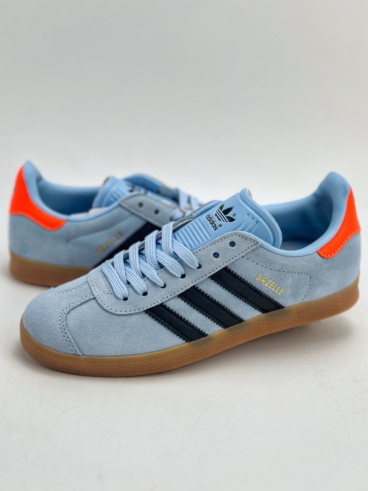 adidas Originals Gazelle 蓝 三叶草休闲防滑耐磨低帮板鞋   JI2076