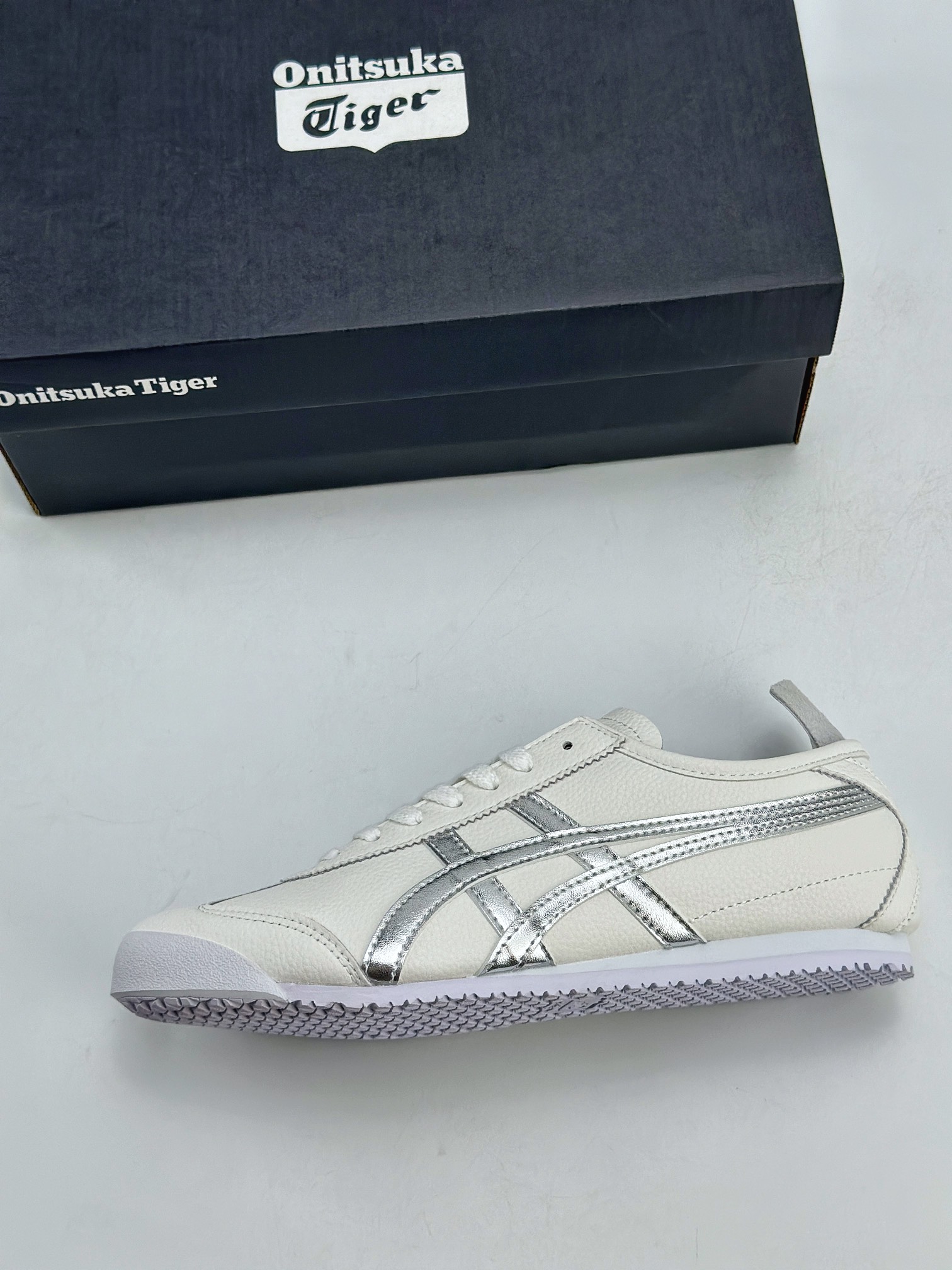 Onitsuka Tiger Mexico 66 Paraty 百搭单品 板鞋 MEXICO D508K-0193