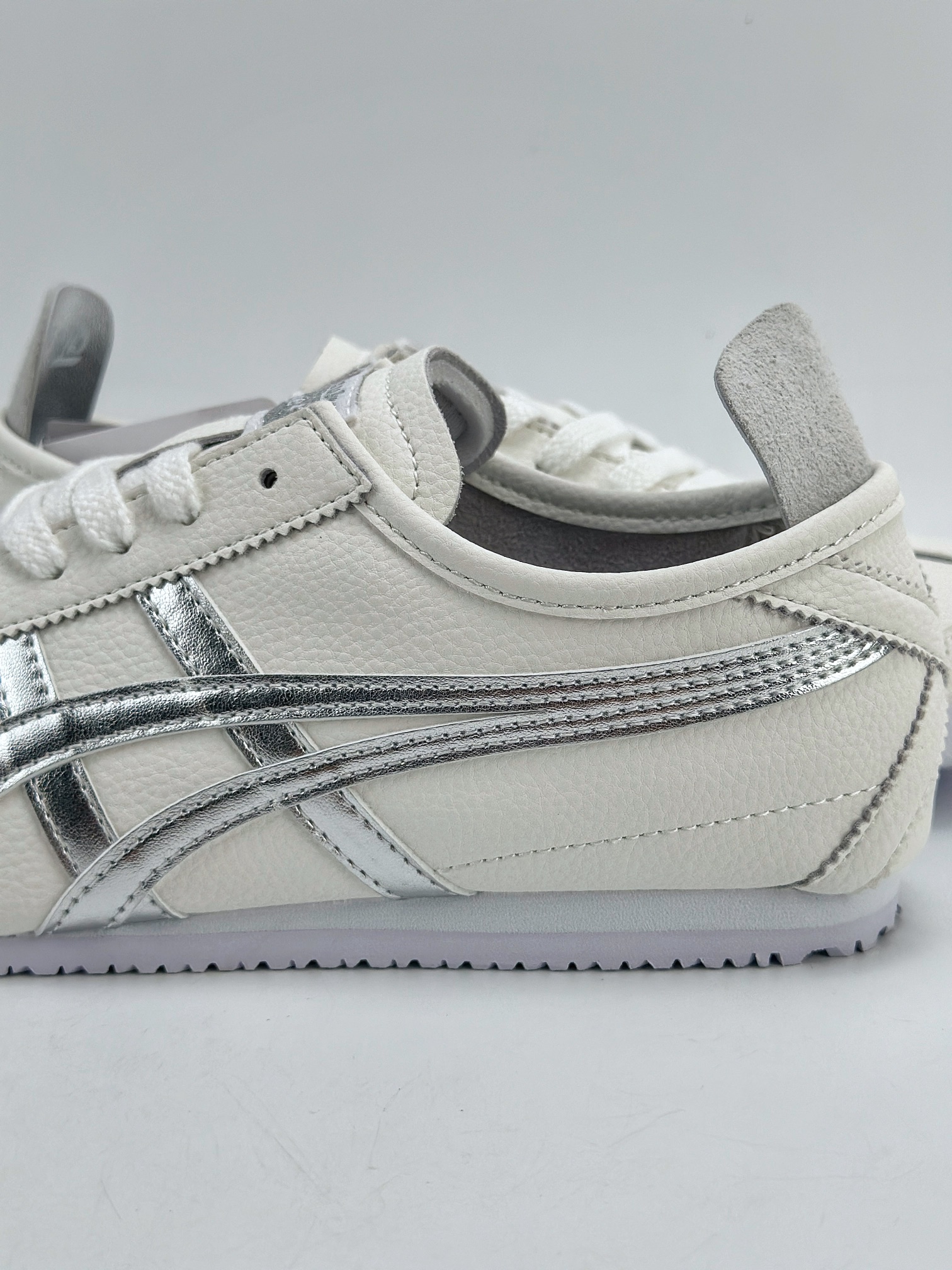 Onitsuka Tiger Mexico 66 Paraty 百搭单品 板鞋 MEXICO D508K-0193