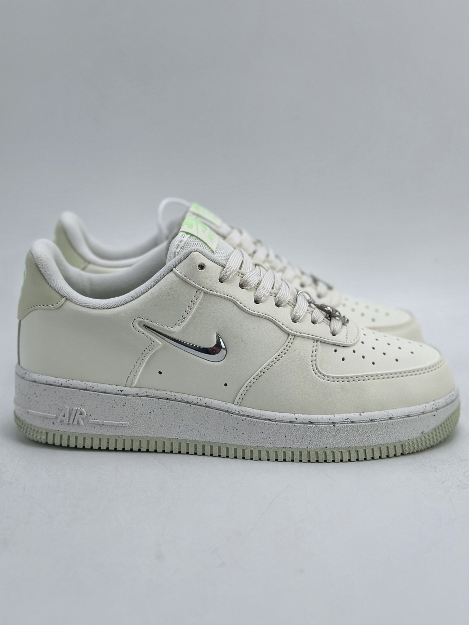 Nike Air Force 1 Low 07 NEXT 白  FN8540-100