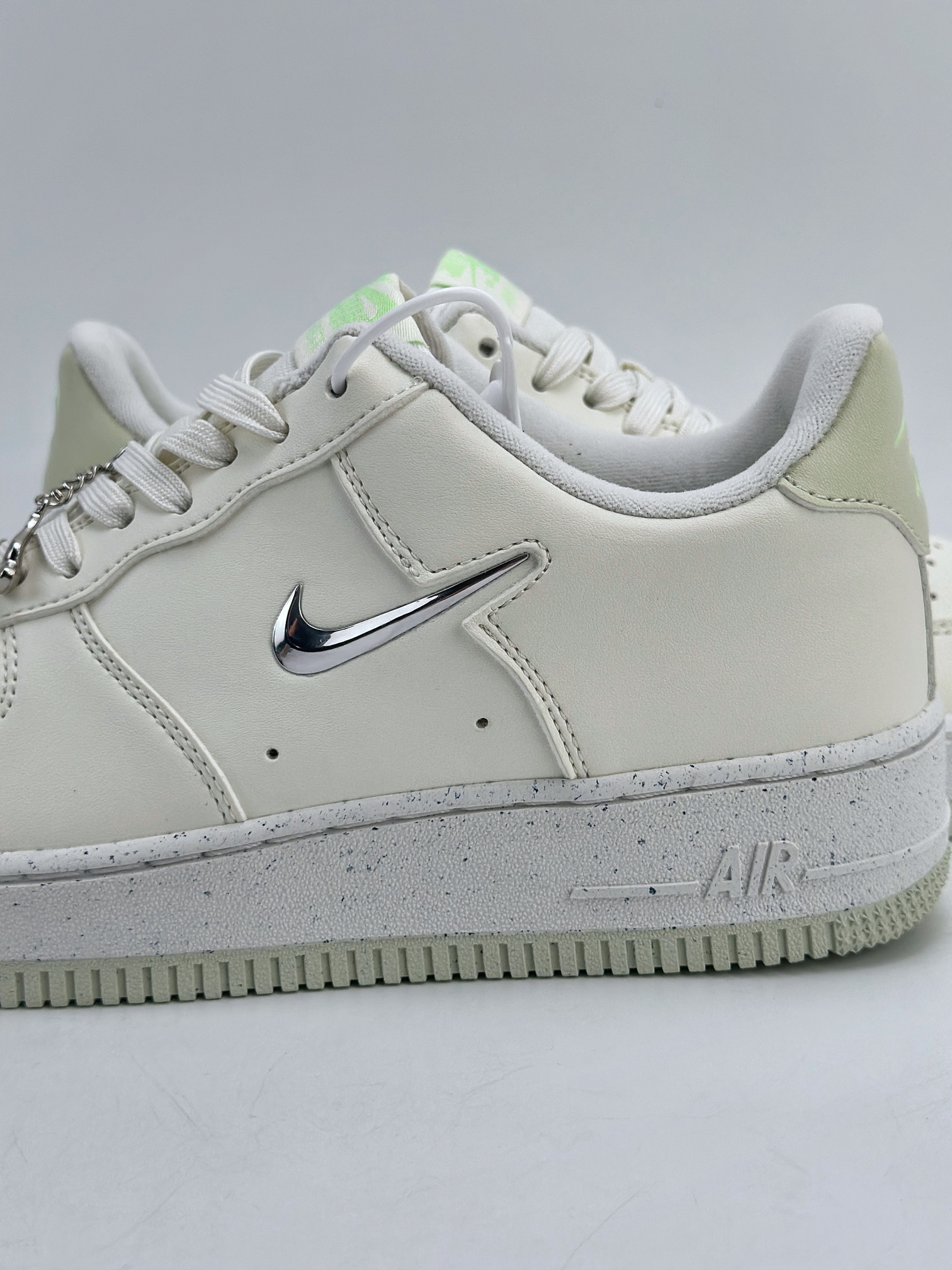 Nike Air Force 1 Low 07 NEXT 白  FN8540-100