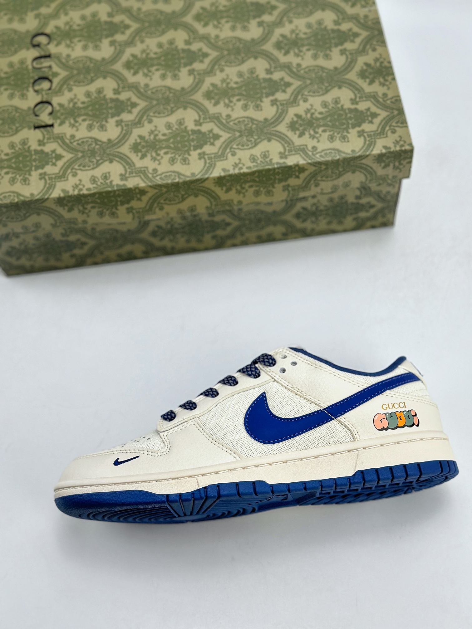 Nike SB Dunk Low x GUCCI 白蓝满天星 DQ1098-373