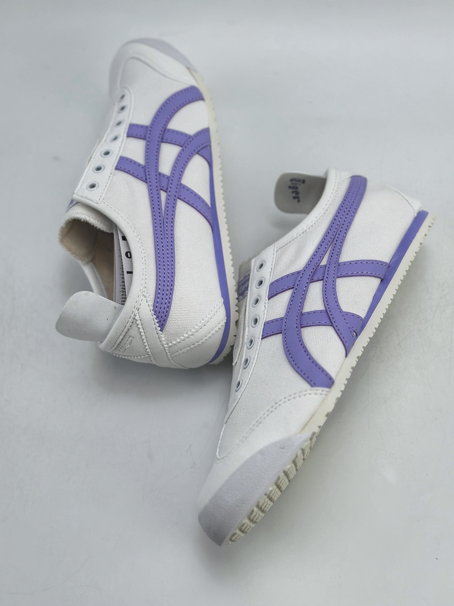 Onitsuka Tiger Mexico 66 Paraty 百搭单品 板鞋  1183B772-101