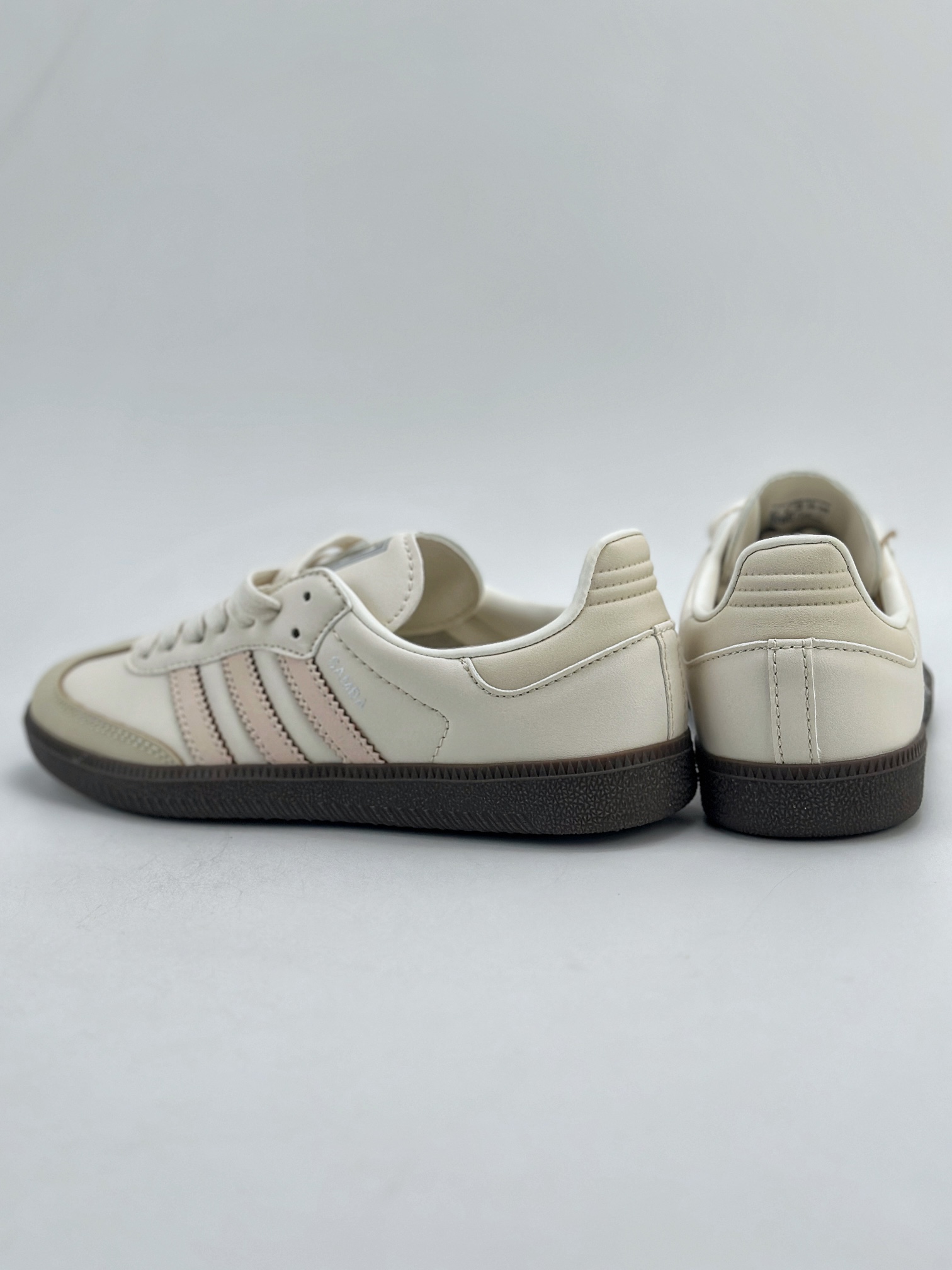 adidas originals Samba VEGAN 桑巴舞系列复古经典轻便板鞋   IH2751