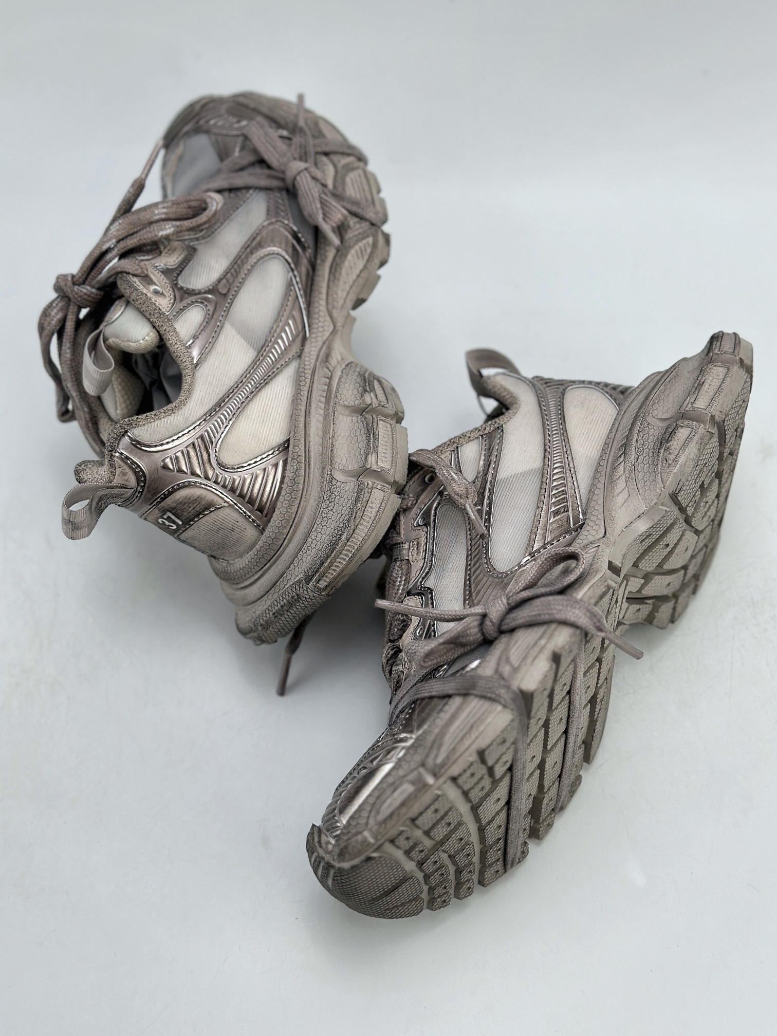Balenciaga luxury designer shoes 3