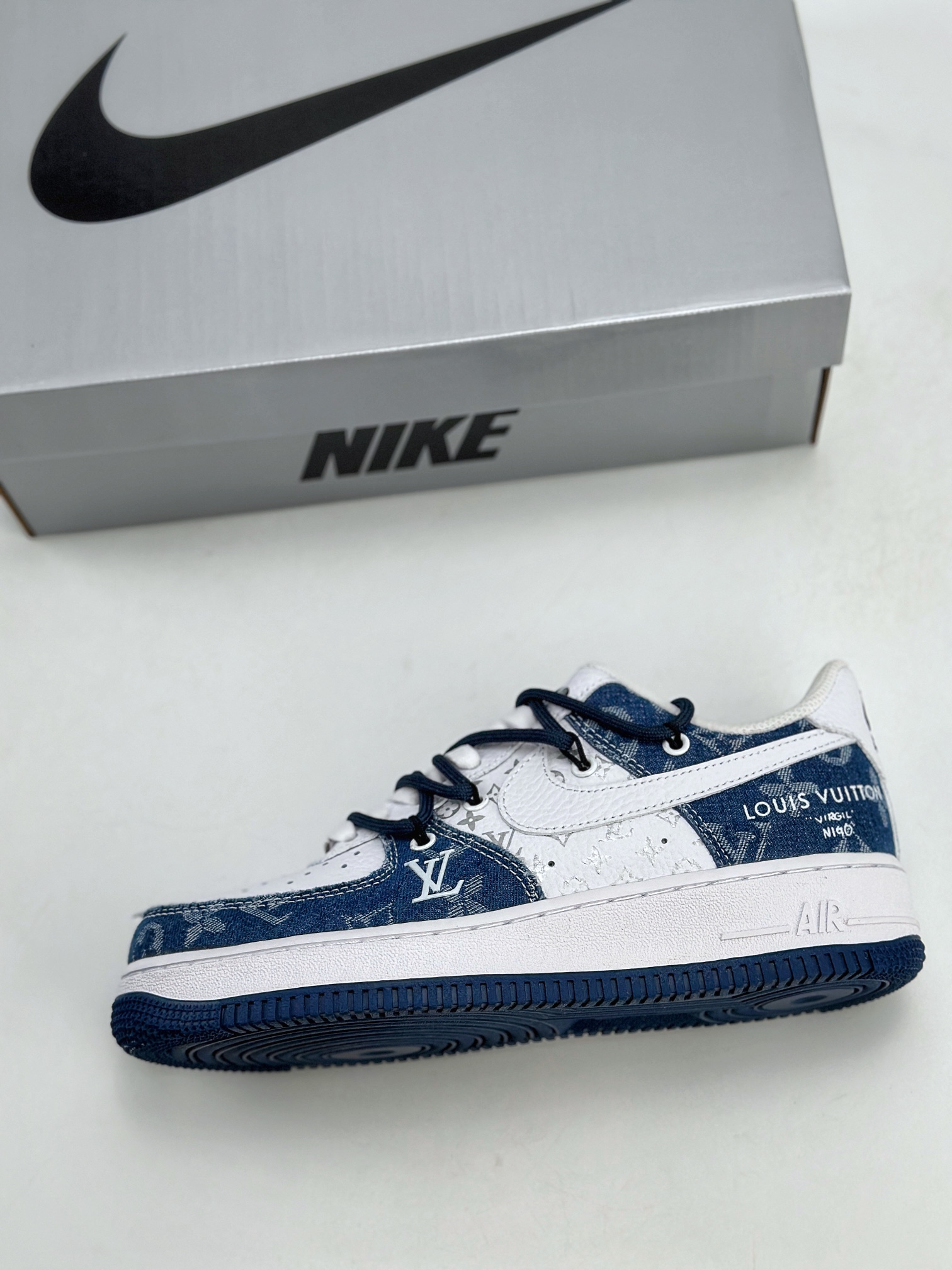 Nike Air Force 1 Low 07 x Louis Vuitton 白蓝牛仔布绑带 ZH0316-021