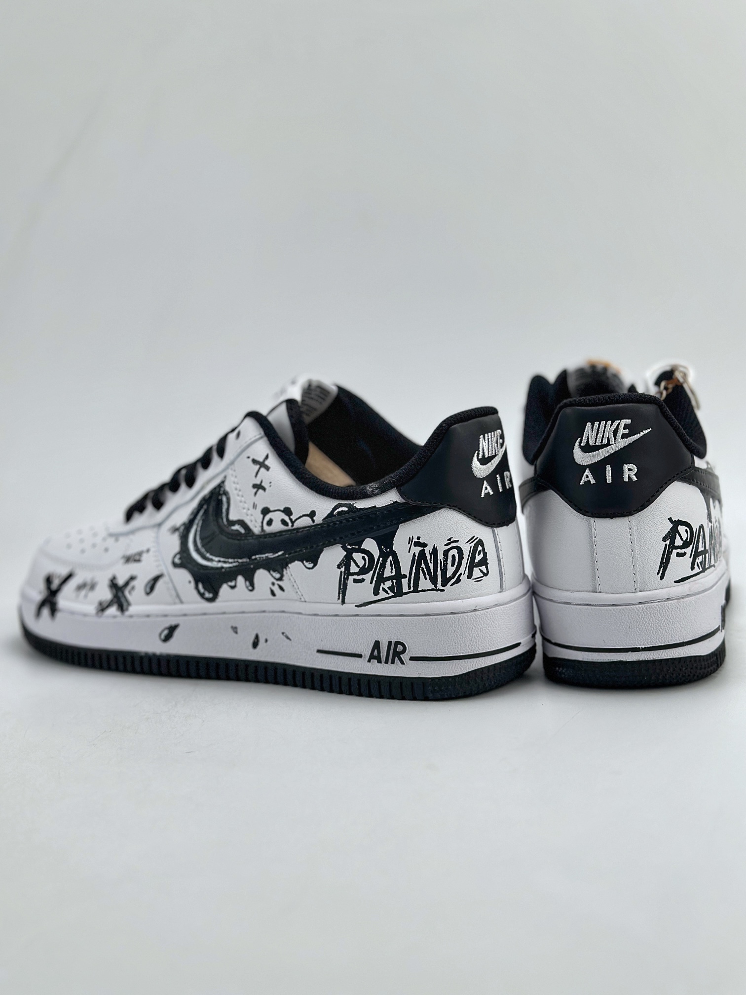 Nike Air Force 1 Low 07 泼墨熊猫 XX 白黑  DH7561-222