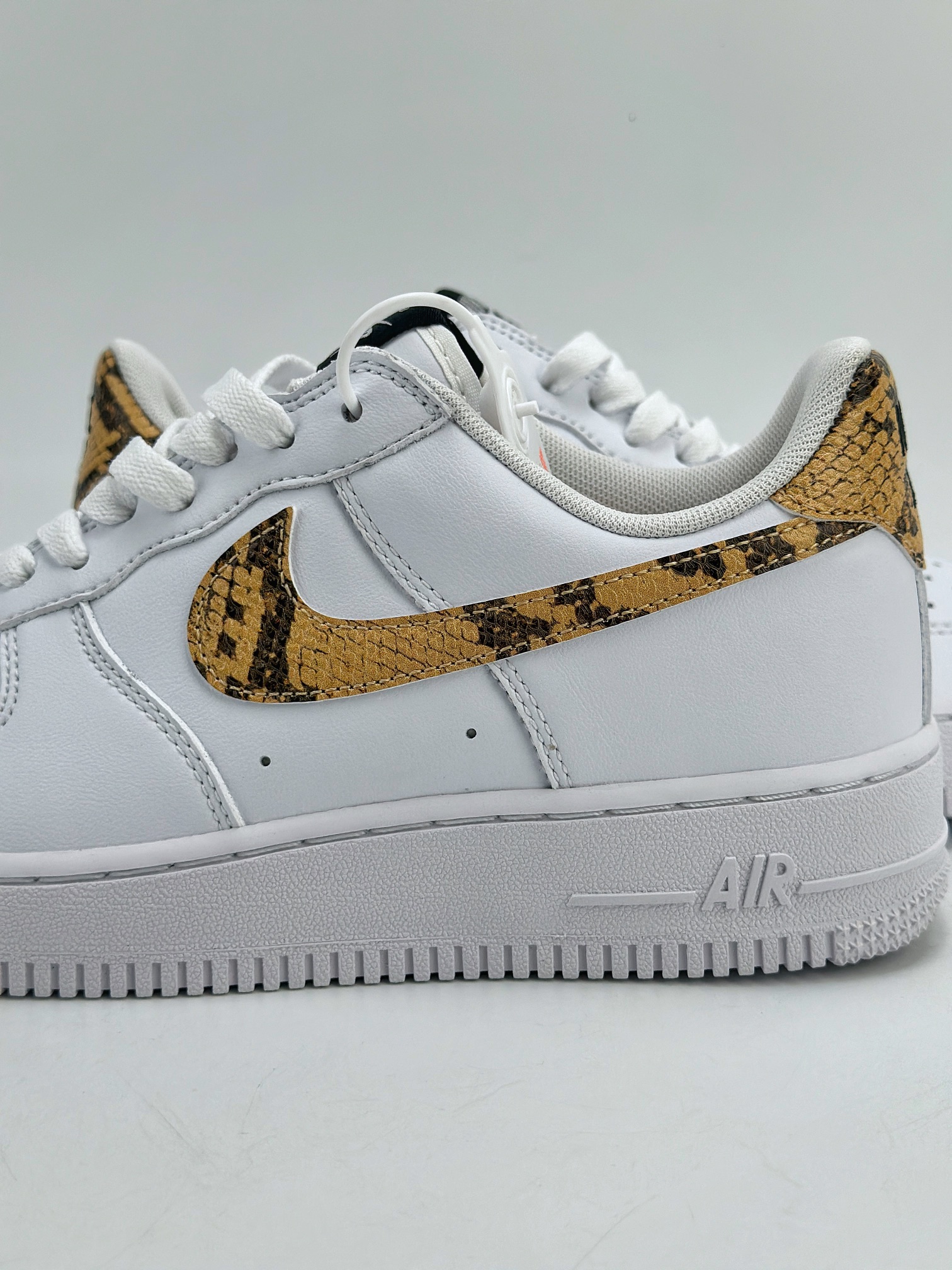 Nike Air Force 1 Low 07 Prm Qs FDNY 蛇纹 AO1635-100