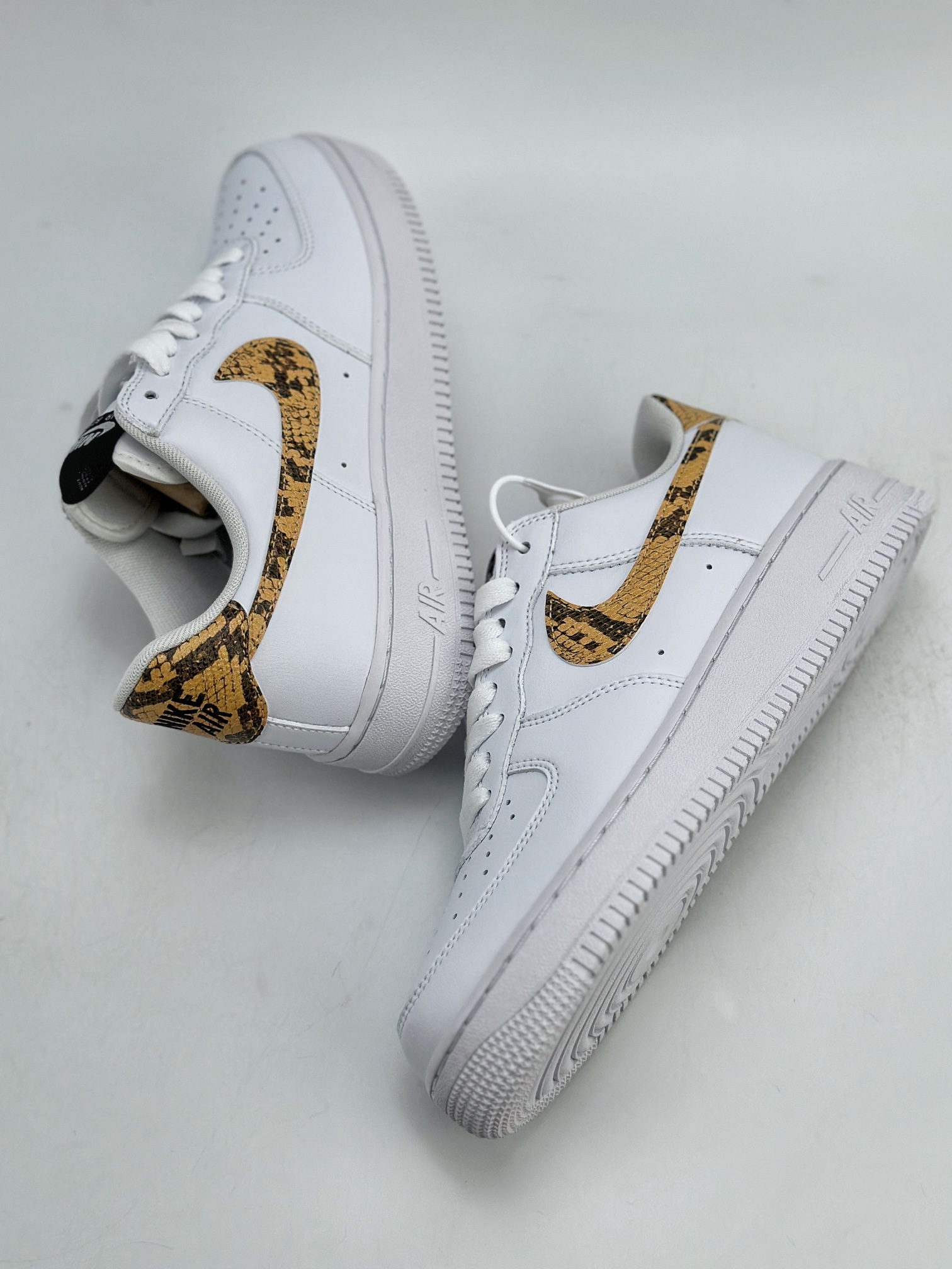 Nike Air Force 1 Low 07 Prm Qs FDNY 蛇纹 AO1635-100