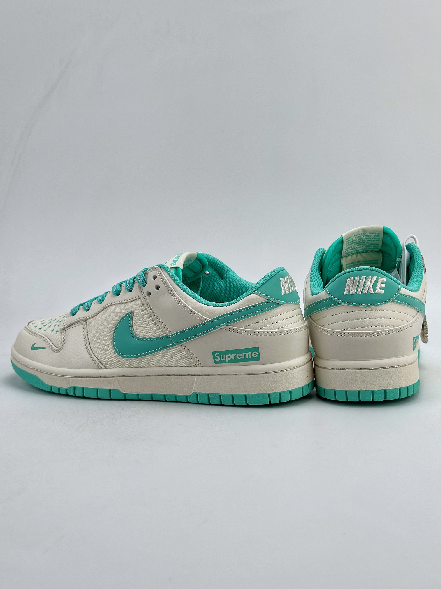 Nike SB Dunk Low x Supreme 米白蒂芙尼绿  BB6698-512