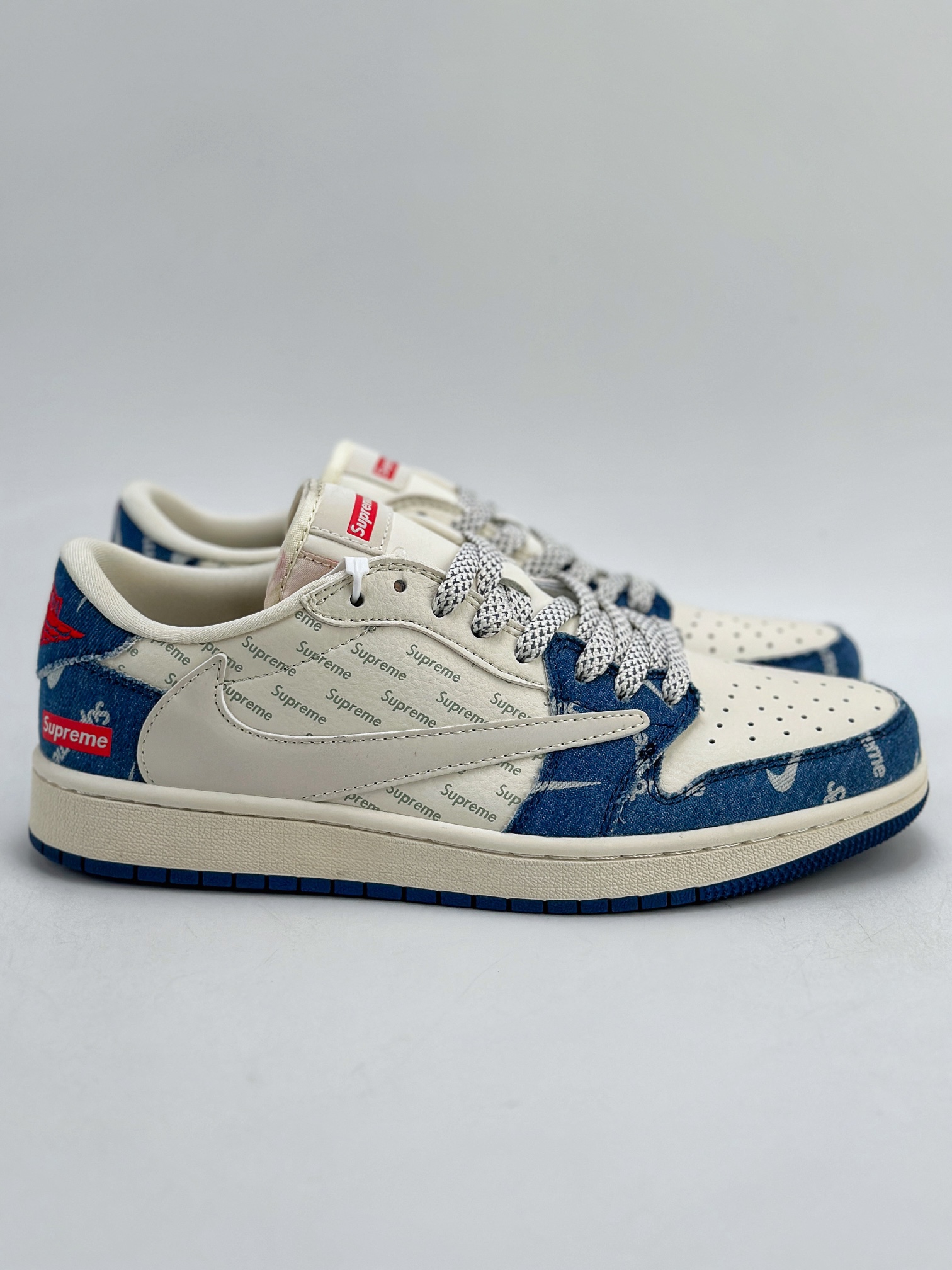 Travis Scott x Nike Air Jordan 1 Low x Supreme 三方联名 Air Jordan 1 Low 反转白蓝牛仔布倒钩 LJ5188-001