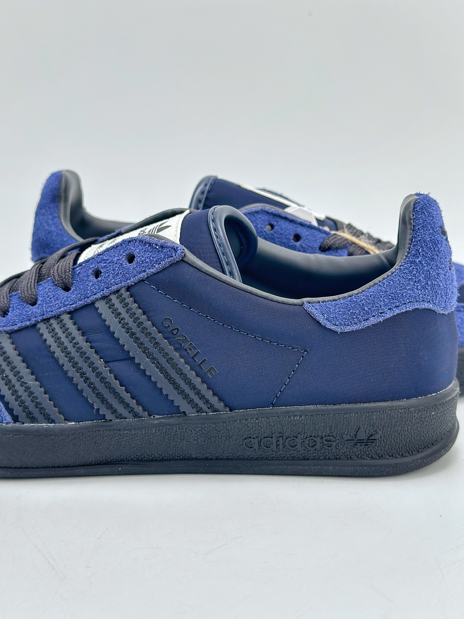 adidas Originals Gazelle INdoor 深蓝 三叶草休闲防滑耐磨低帮板鞋 IH9986