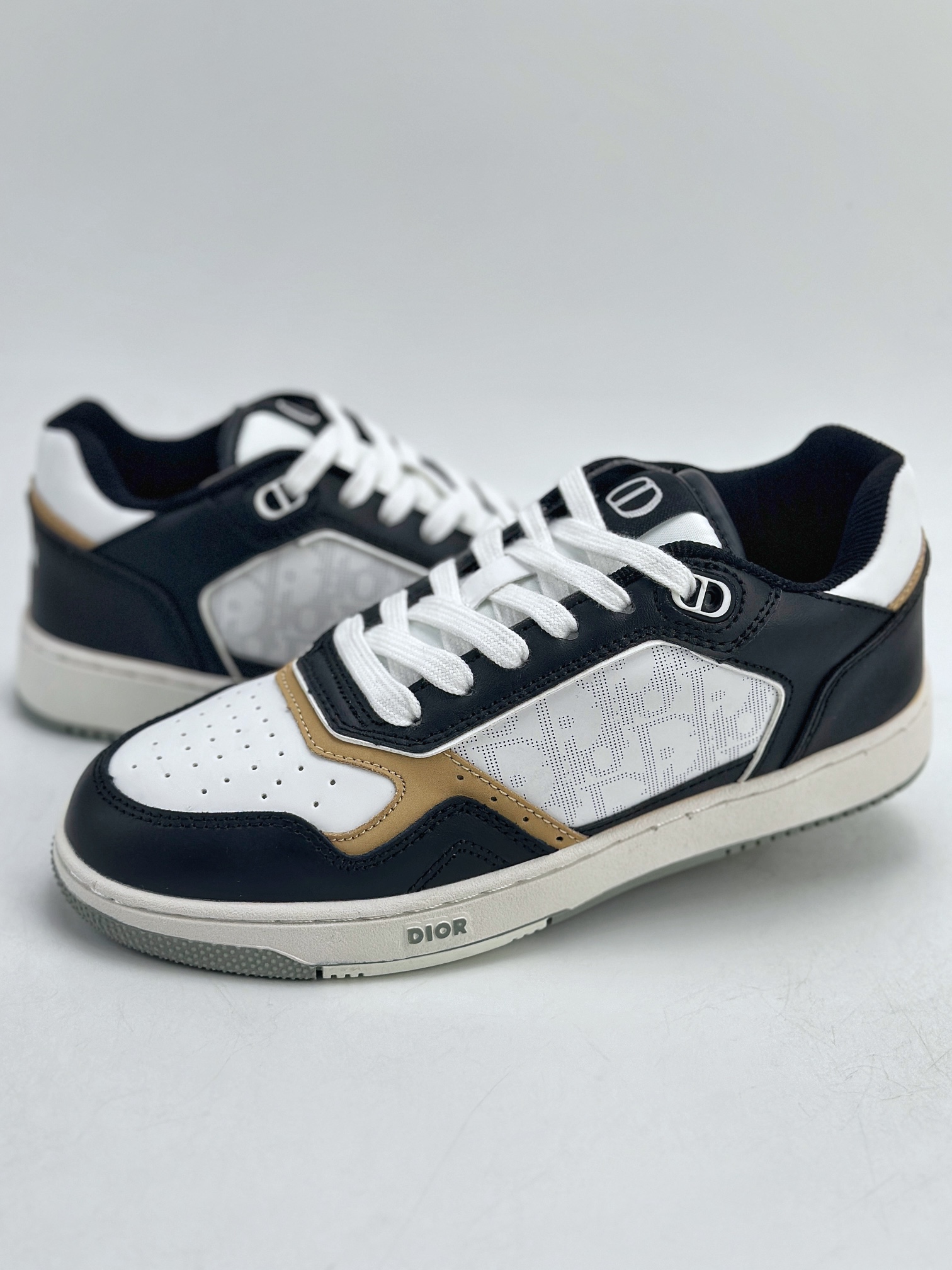 Premium luxury shoes
