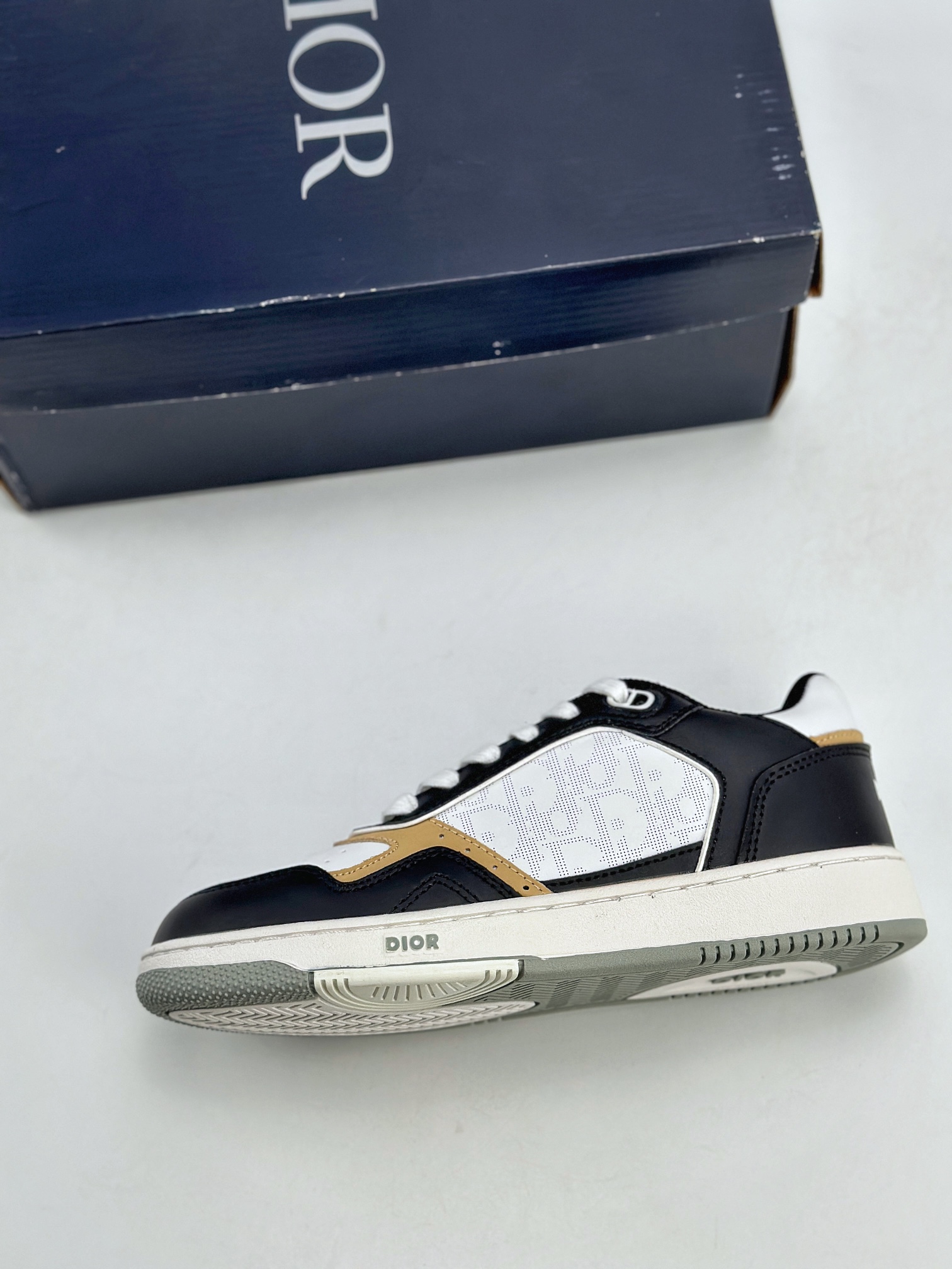 Premium luxury shoes 7