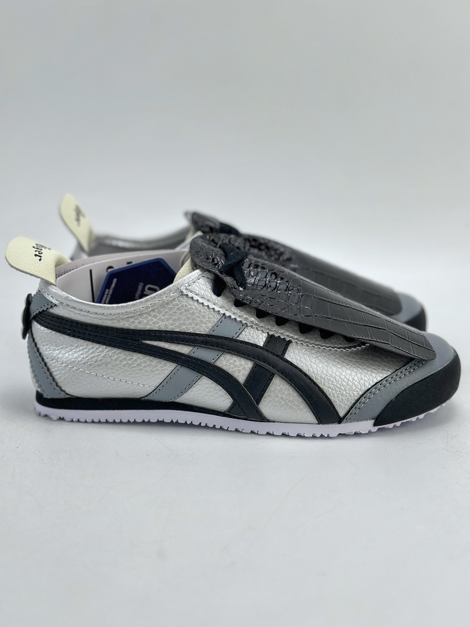 Onitsuka Tiger Mexico 66 Paraty 百搭单品 蒸汽木偶 雾都恋人 黑银 板鞋 1183B493-100