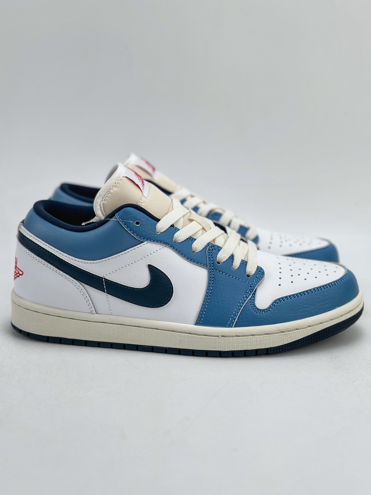 Air Jordan 1 Retro Low 海军蓝  HM3711-144