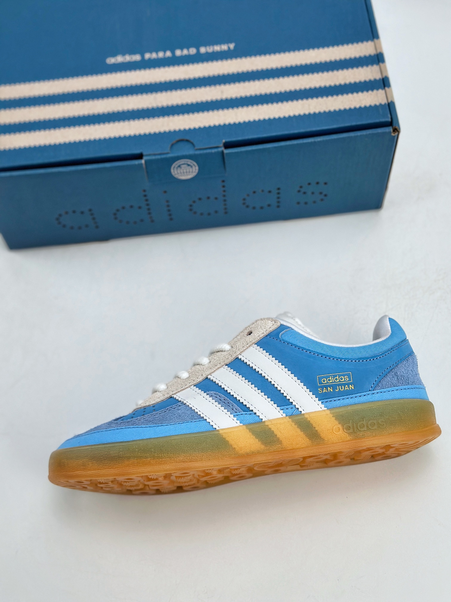 adidas Originals Gazelle INdoor x Bad Bunny 坏痞兔蓝白 三叶草休闲防滑耐磨低帮板鞋  IF9734