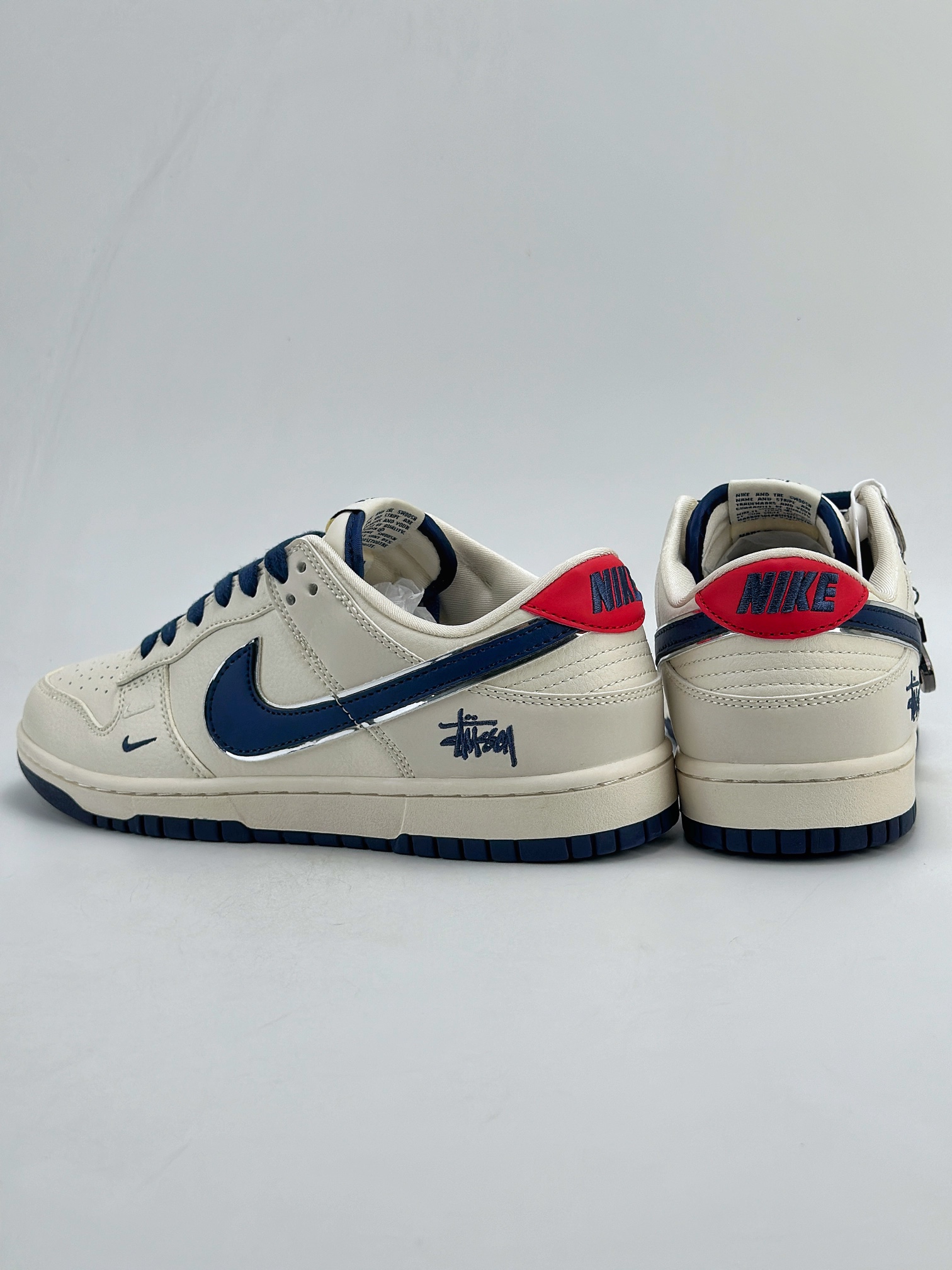 Nike SB Dunk Low x Stussy 斯图西 白蓝红 DQ1098-379