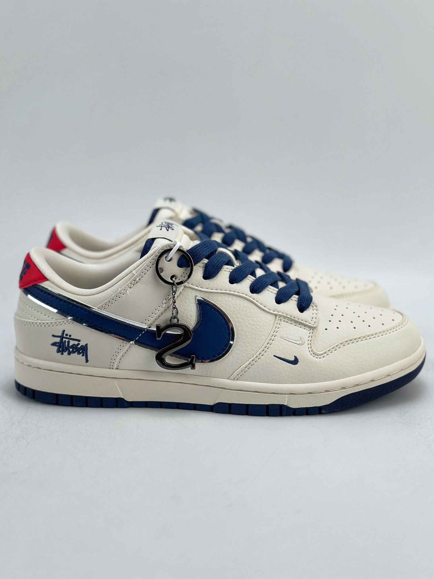 Nike SB Dunk Low x Stussy 斯图西 白蓝红 DQ1098-379